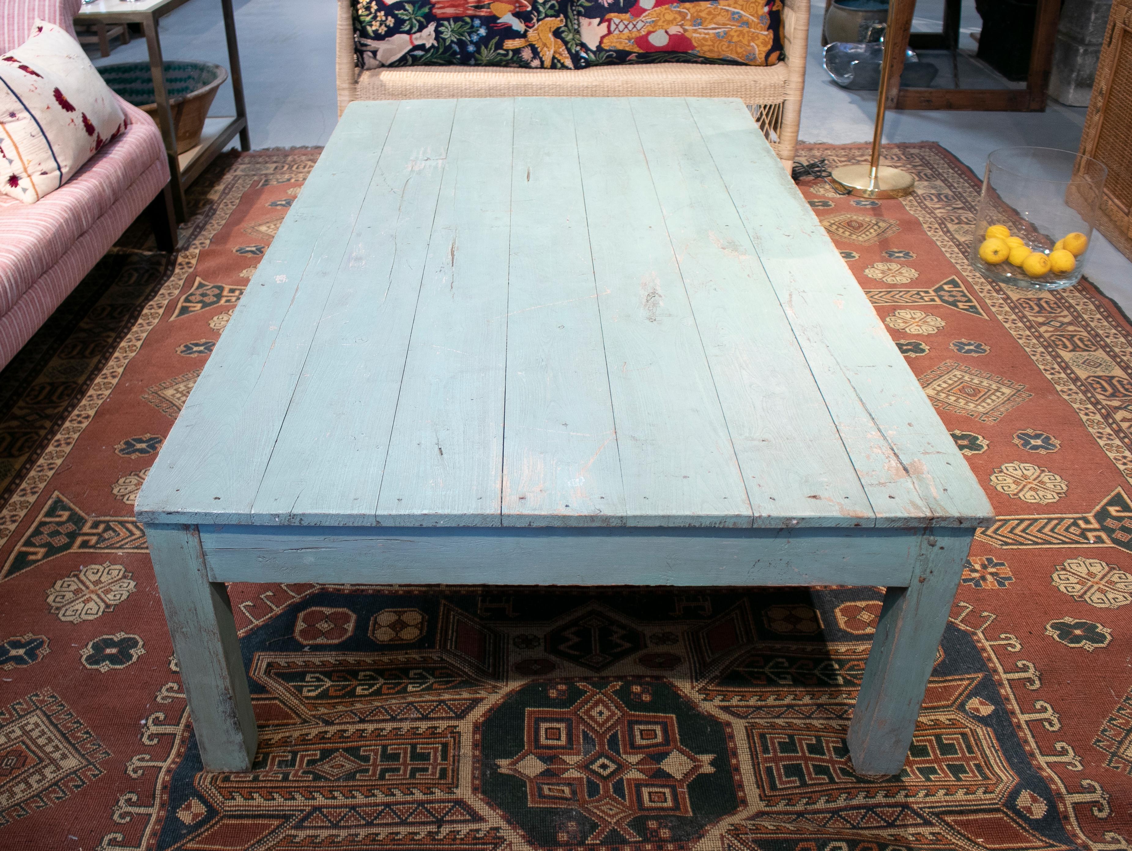 1950s Spanish Rustic Wooden Coffee Table Painted Turquoise Blue In Good Condition In Marbella, ES