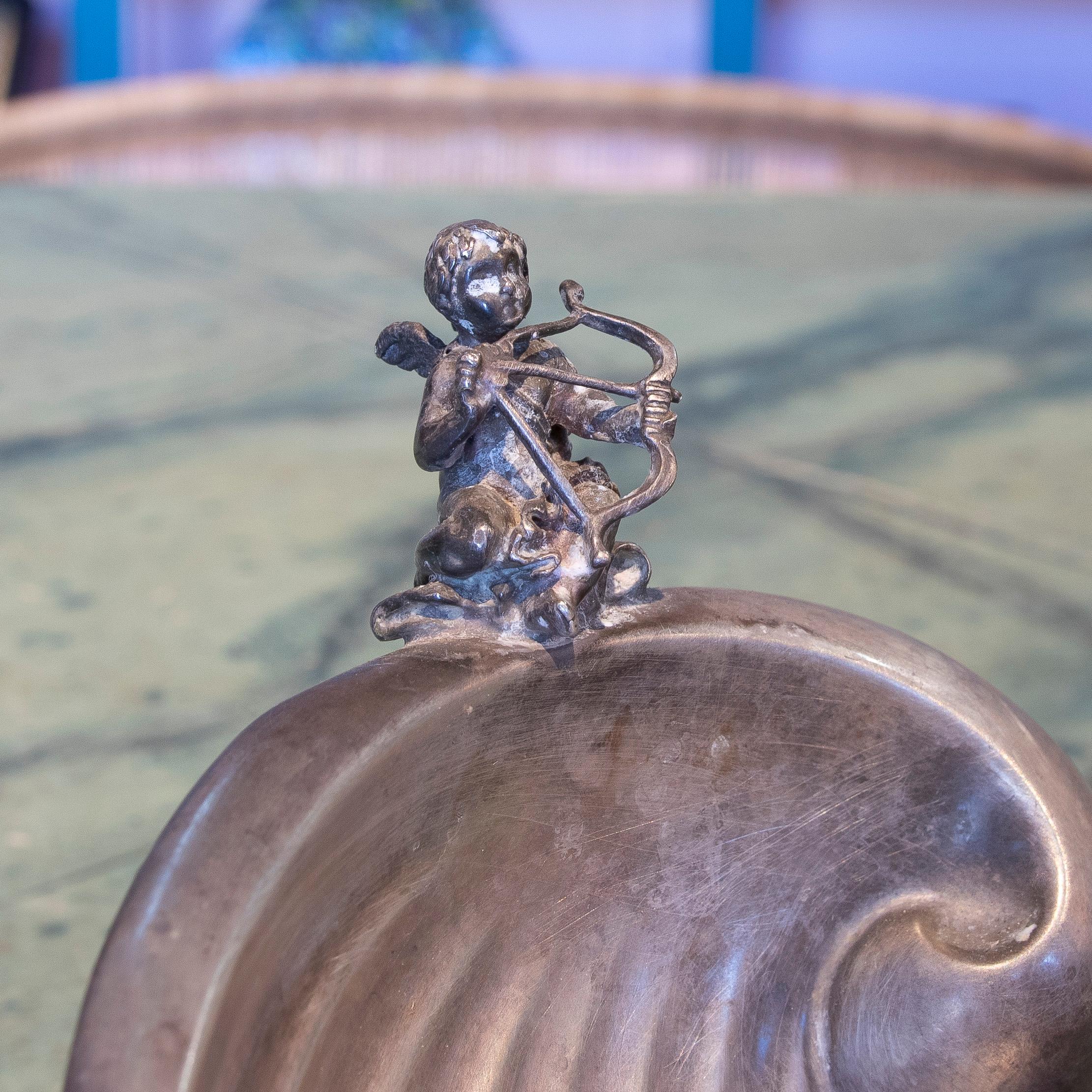 1950s Spanish Silver Conch Tray w/ Small Cupid Figure Atop For Sale 2