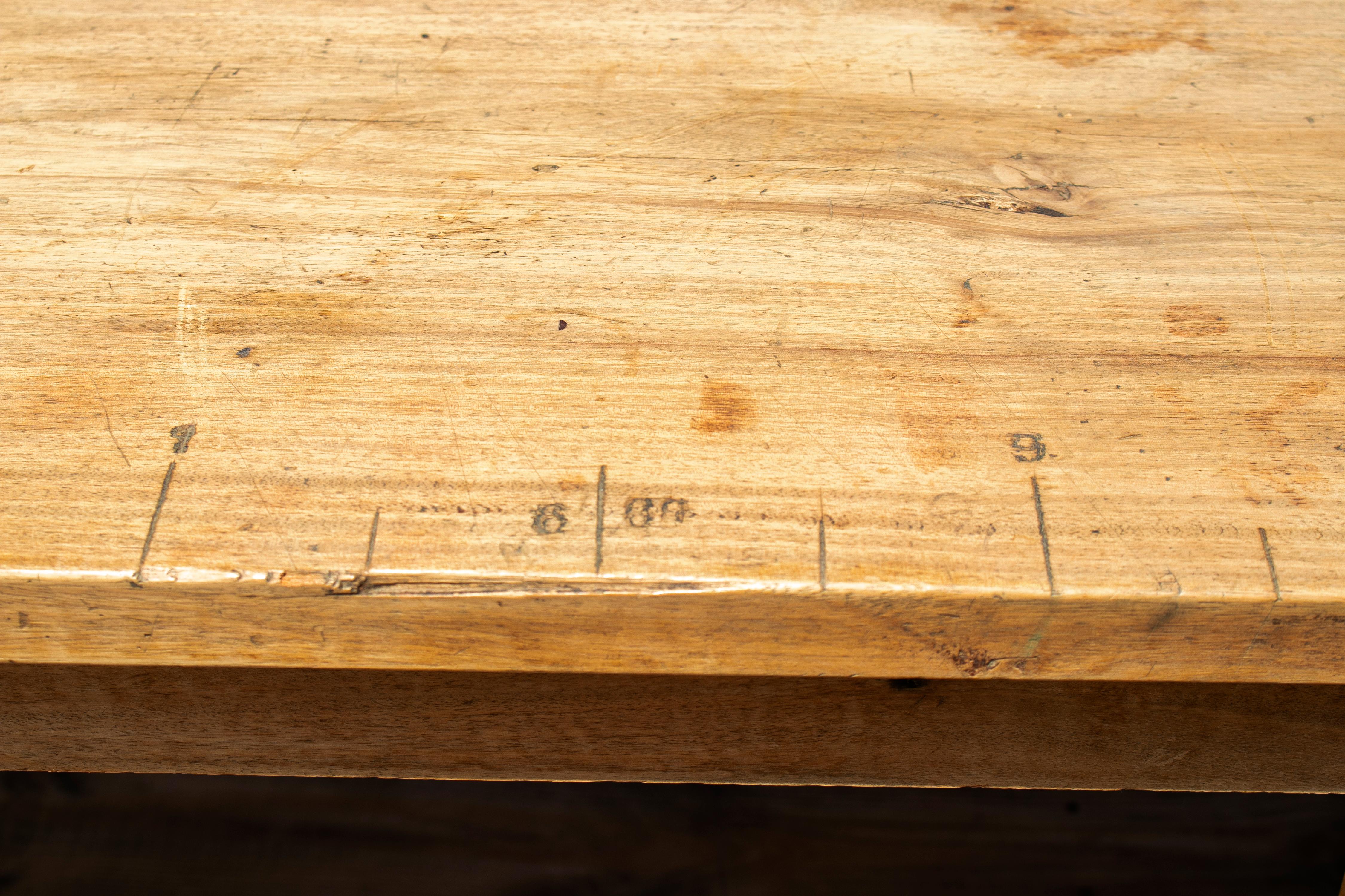 1950s Spanish Tailor's Table for Dress Making In Good Condition In Marbella, ES