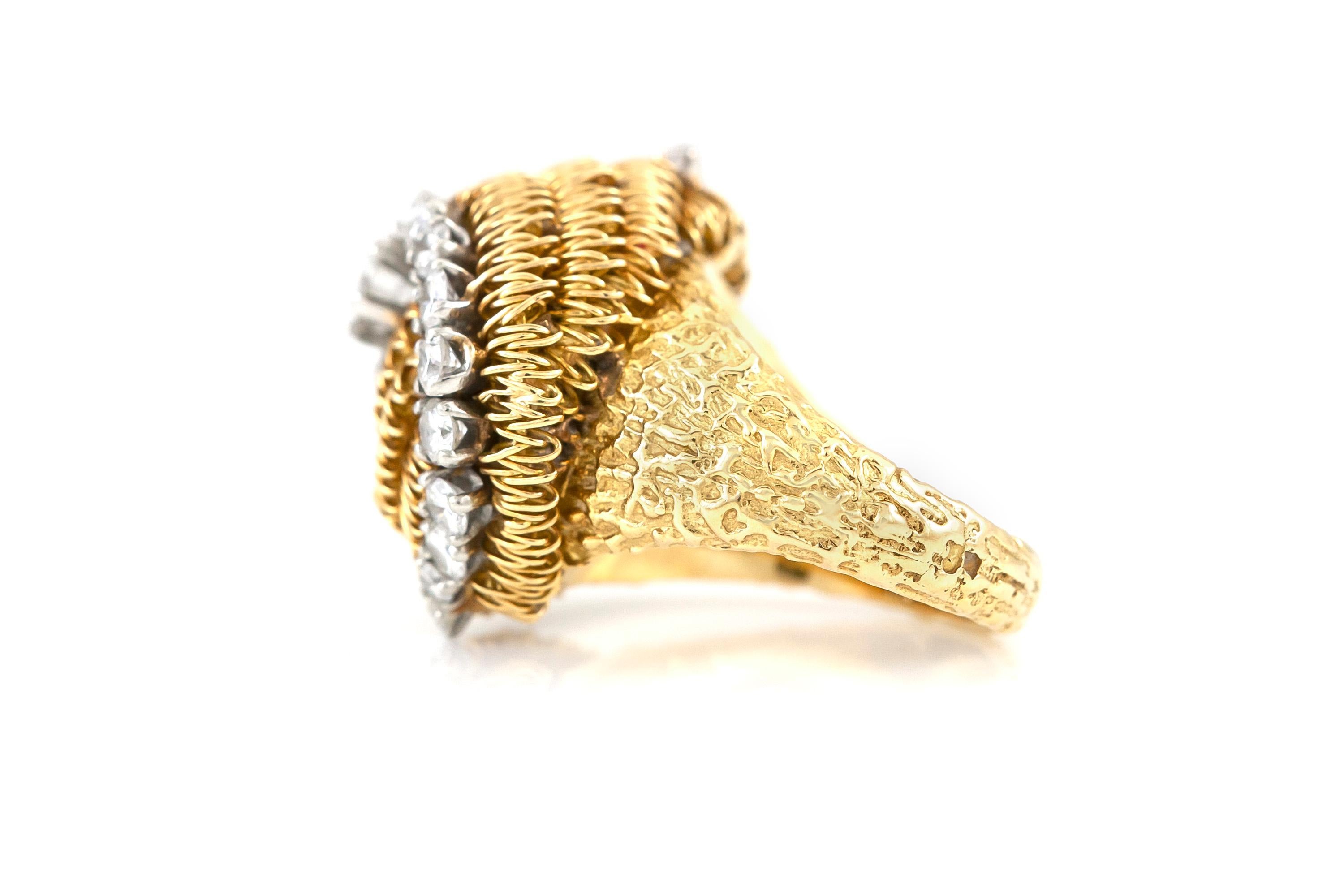 The ring is finely crafted in 18k yellow god with diamonds weighing approximately total of 1.20 carat.
Circa 1950.