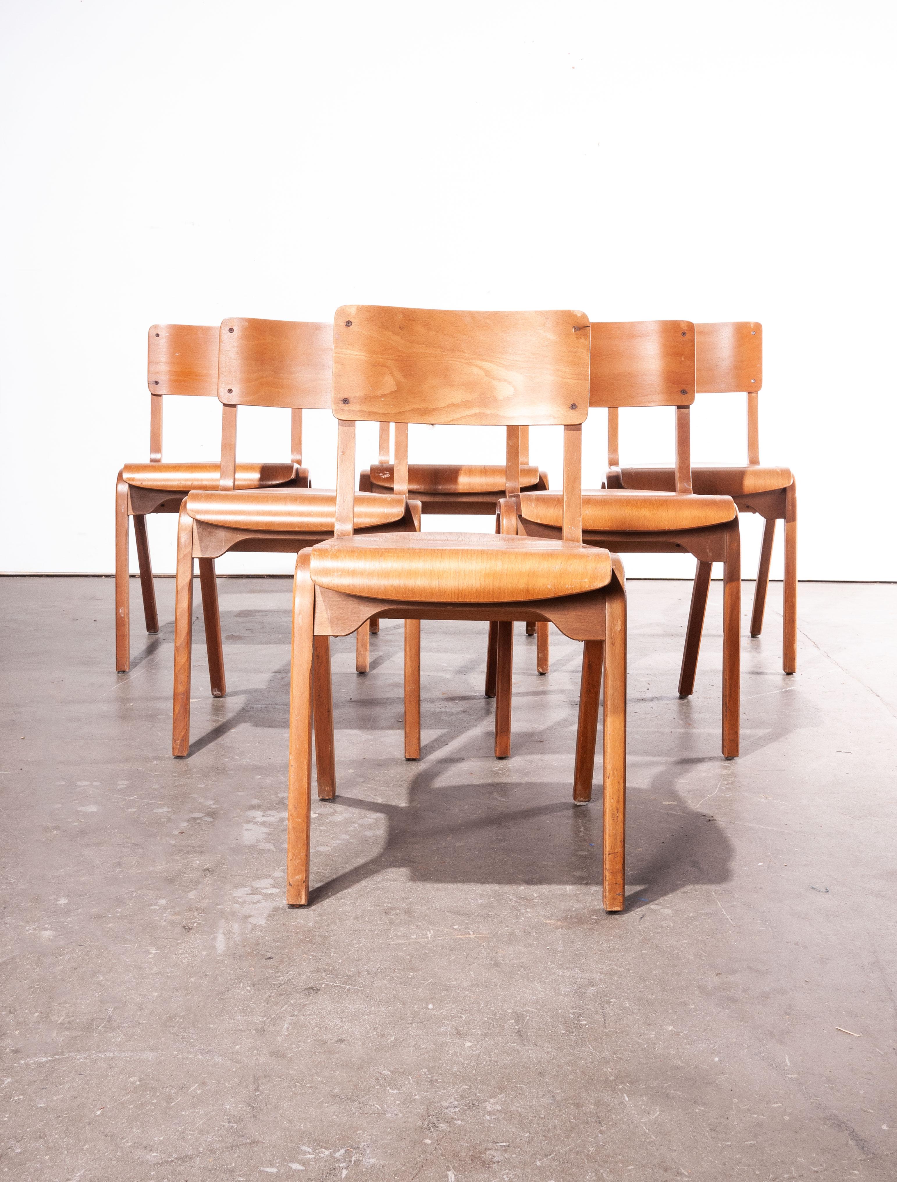 1950s stacking dining chairs by ESA James Leonard – Lamstak – Set of six – Other quantities available

Set of six 1950s rare vintage James Leonard ESA Esavian stacking dining chairs. This is one of our favourite model of chairs. Designed by James