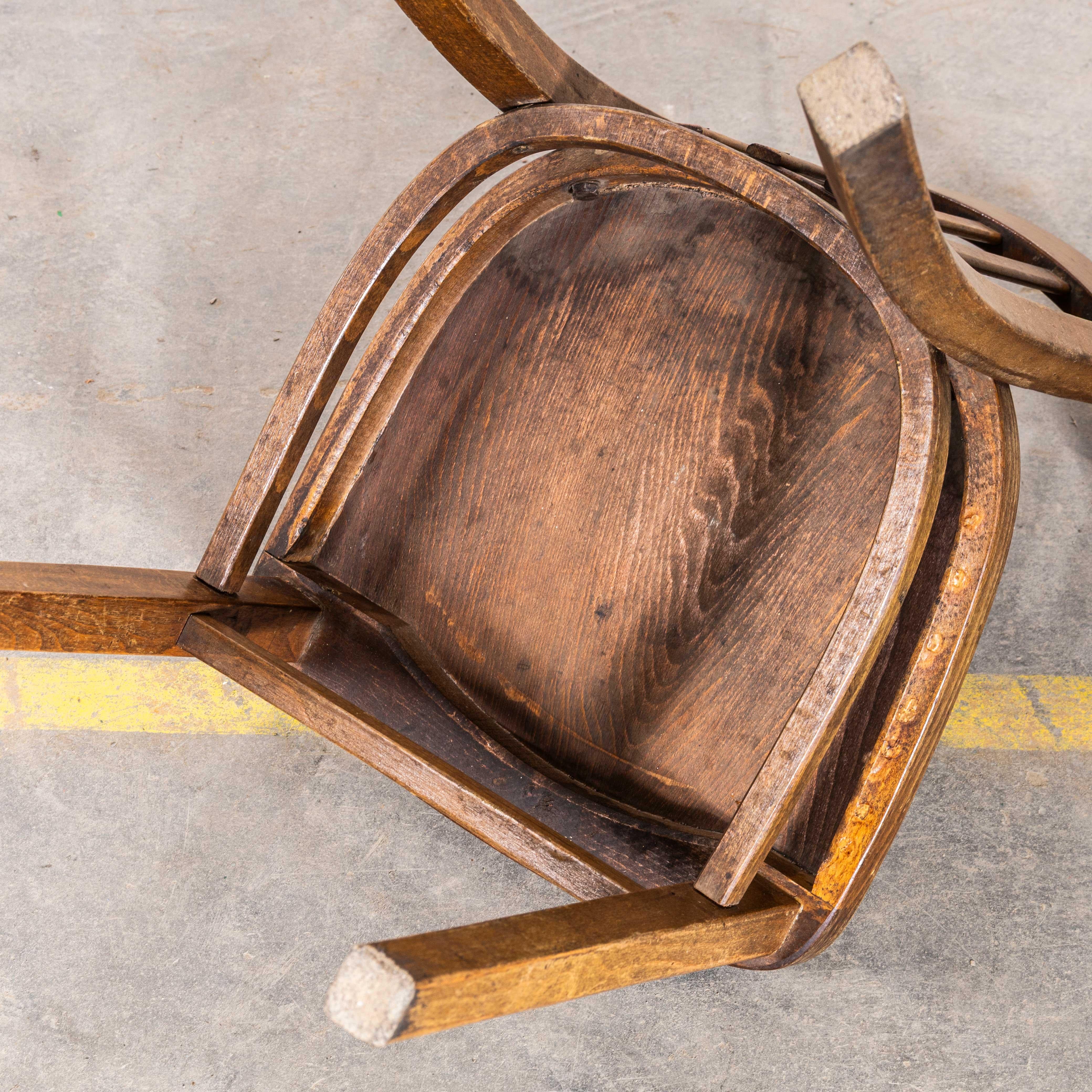 1950's Standard Classic Dark Oak Bistro Esszimmerstühle - flacher Sitz im Angebot 7