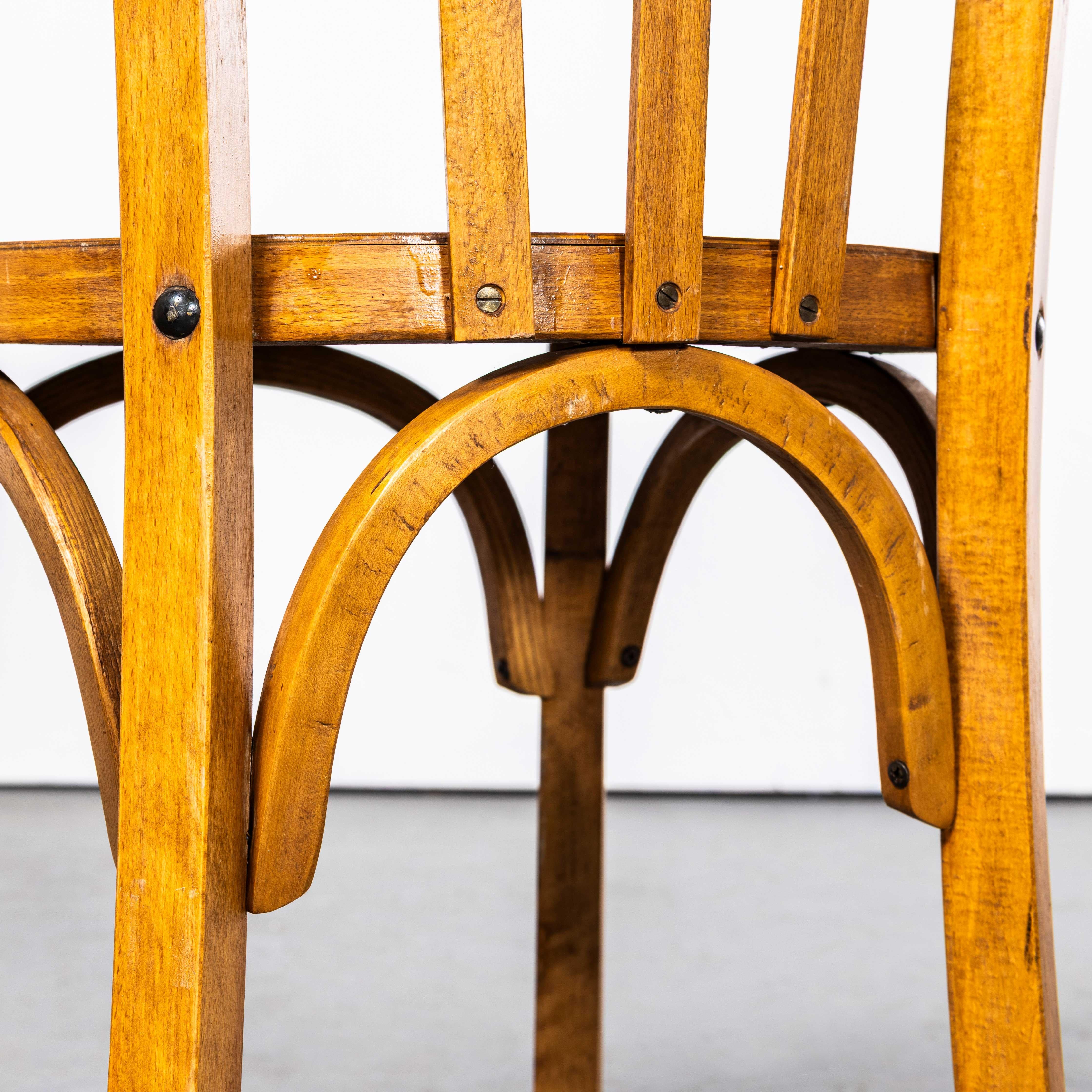 Sillas de Comedor Francesas Bistro Blonde Asiento Plano Estándar Años 50 en venta 3