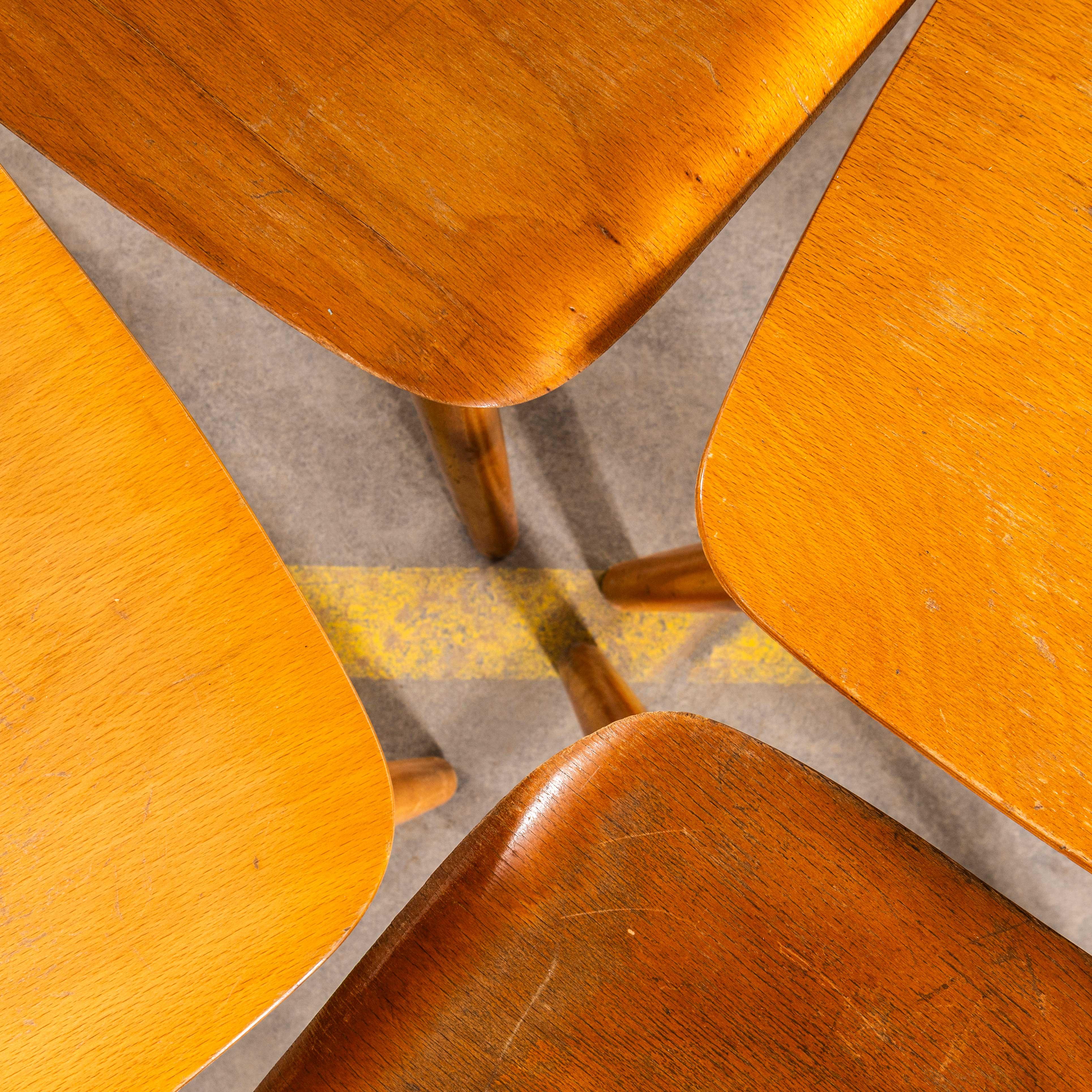 1950's Standard Stickback Blonde Esszimmerstühle im Angebot 2