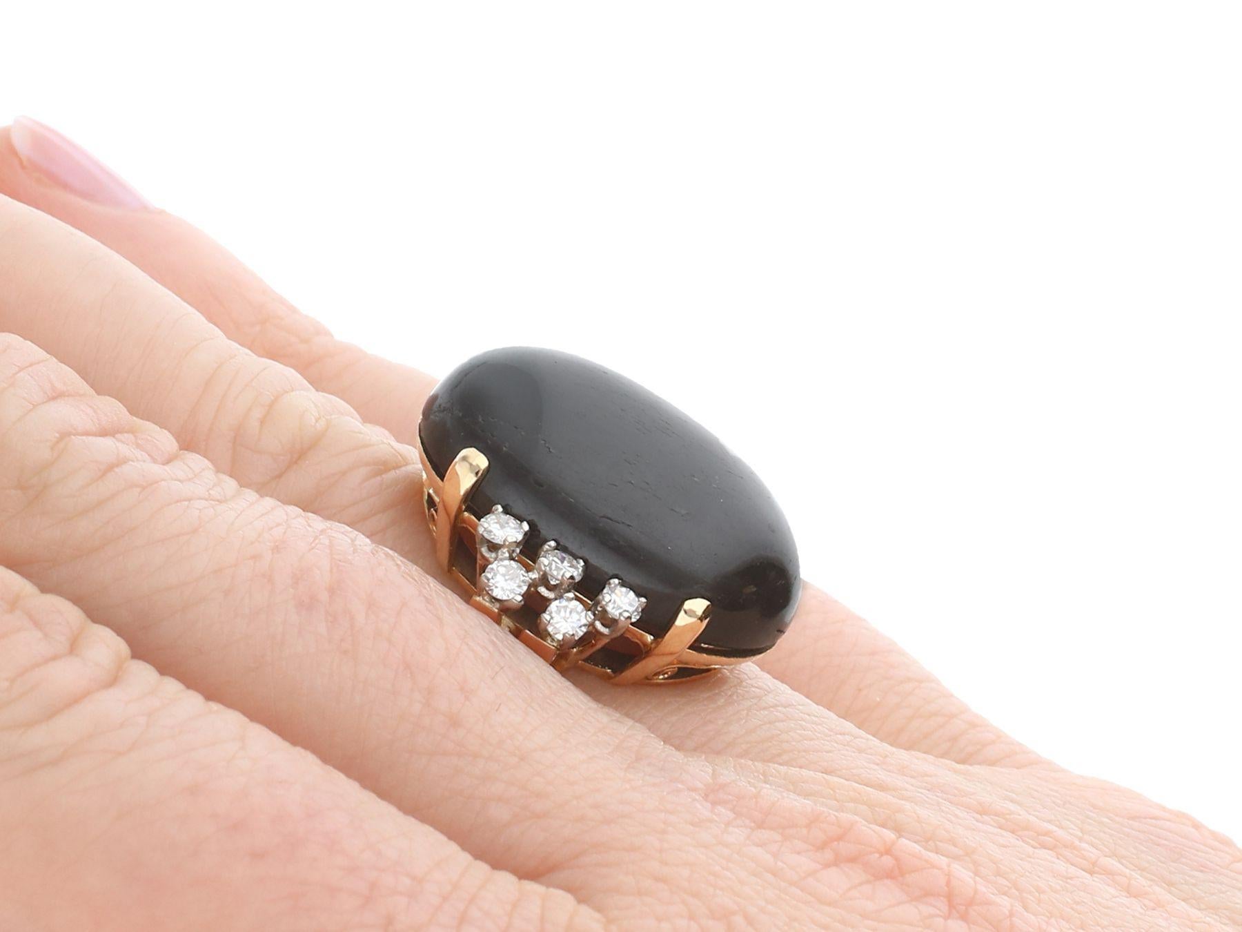 1950s Cabochon Cut Star Onyx and Diamond Yellow Gold Cocktail Ring For Sale 2