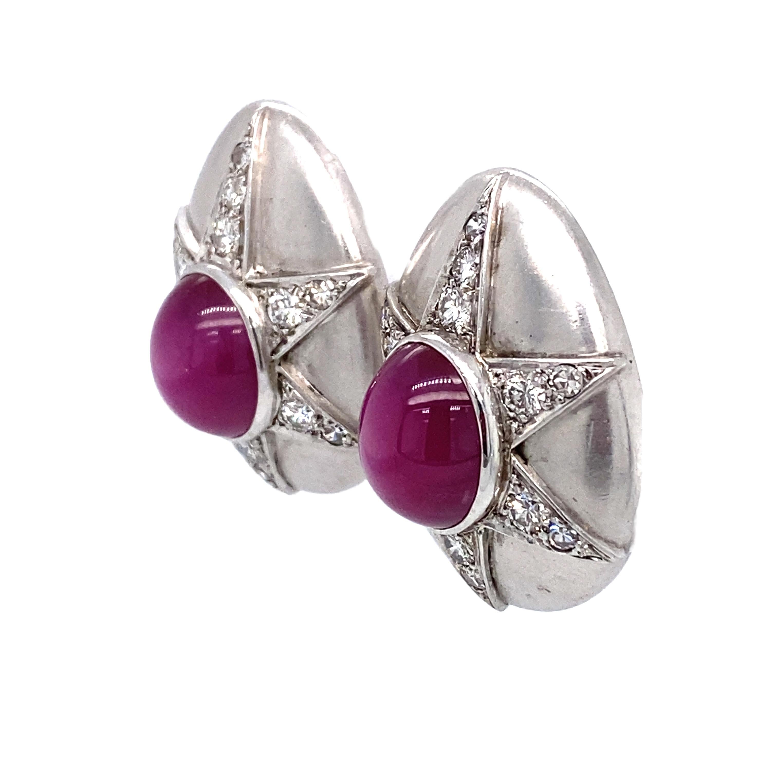 Retro 1950s Star Ruby and Diamond Clip-on Earrings in 14K White Gold and Platinum For Sale