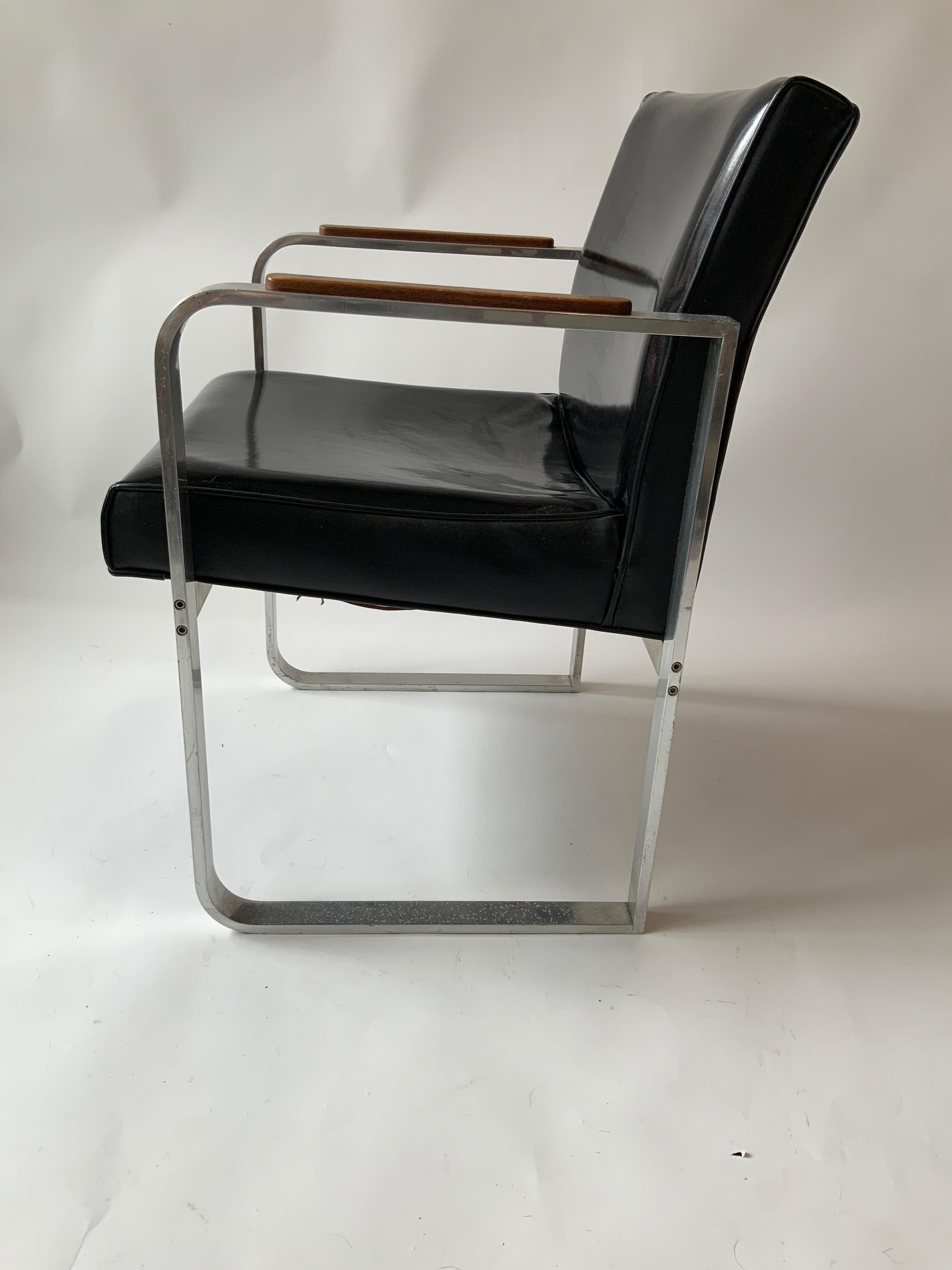 1950s Steel Armchair In Good Condition For Sale In Tarrytown, NY
