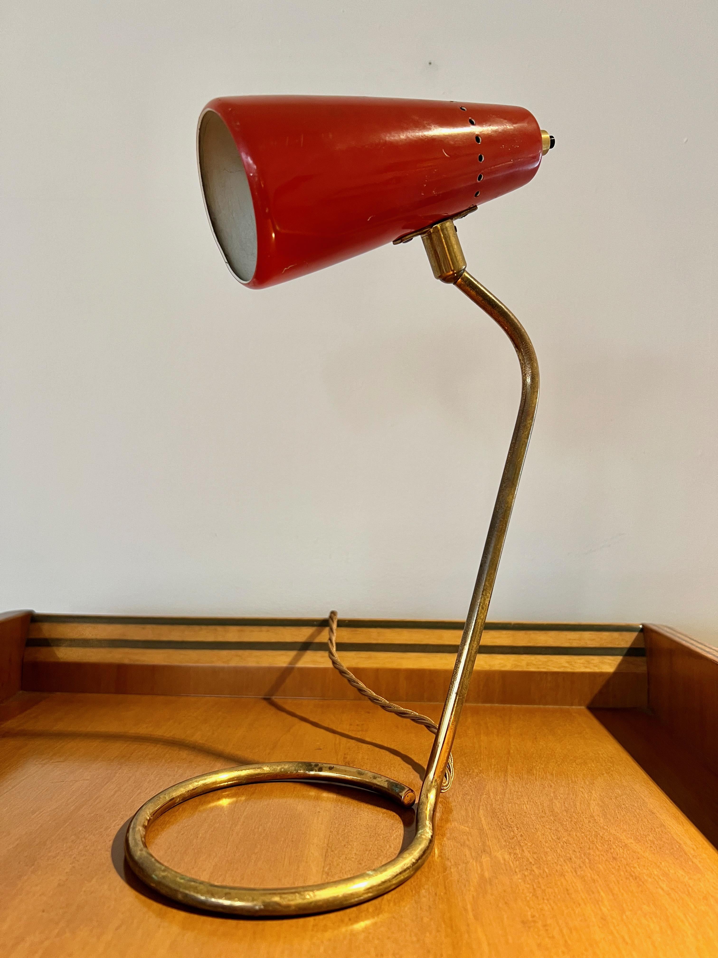 Italian 1950s Stilnovo Adjustable Metal Table Lamp For Sale