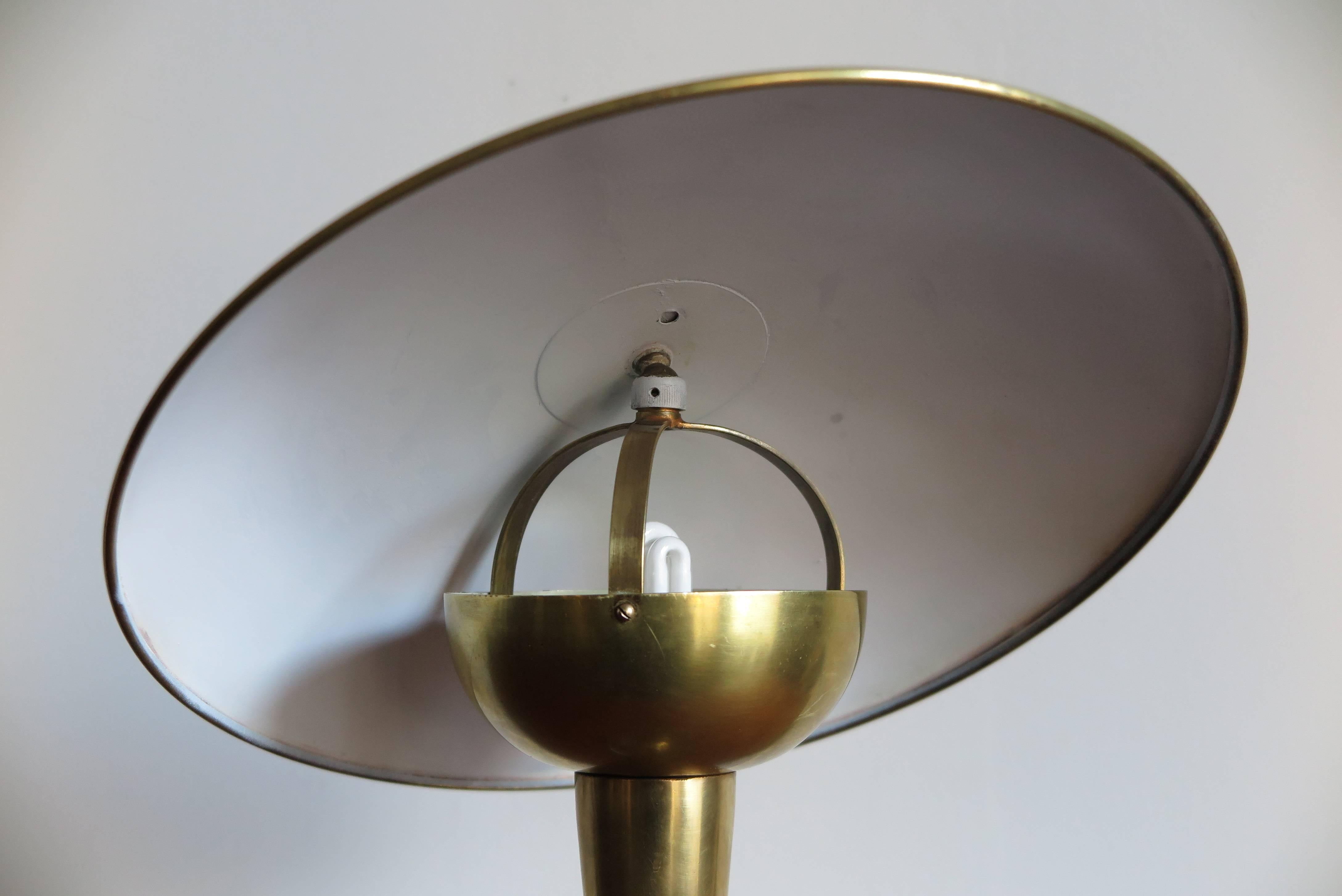 1950s Stilnovo Attributed Mid-Century Modern Brass and Glass Table Lamp 2