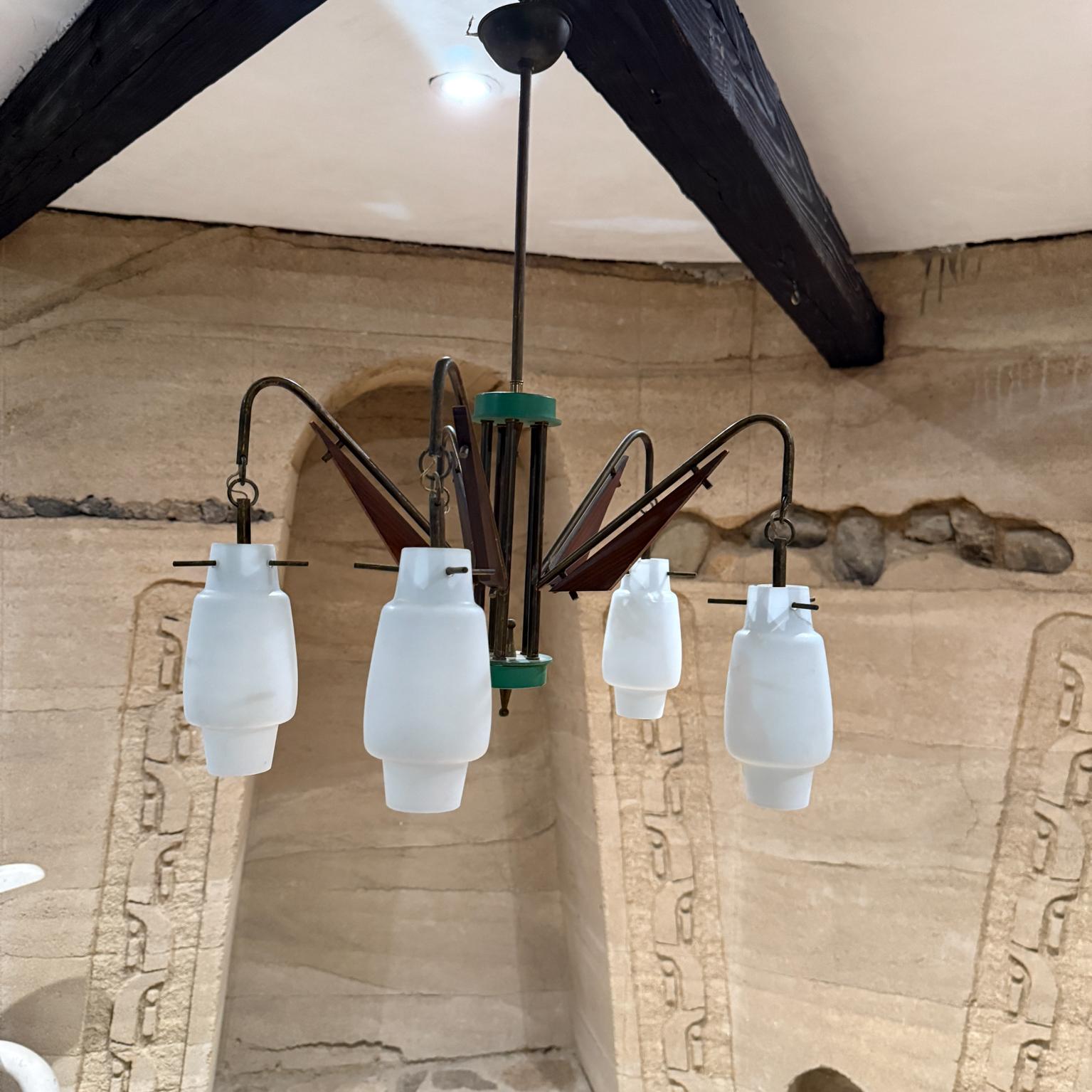 Mid-Century Modern 1950s Stilnovo Five Arm Italian Chandelier Brass Opaline For Sale
