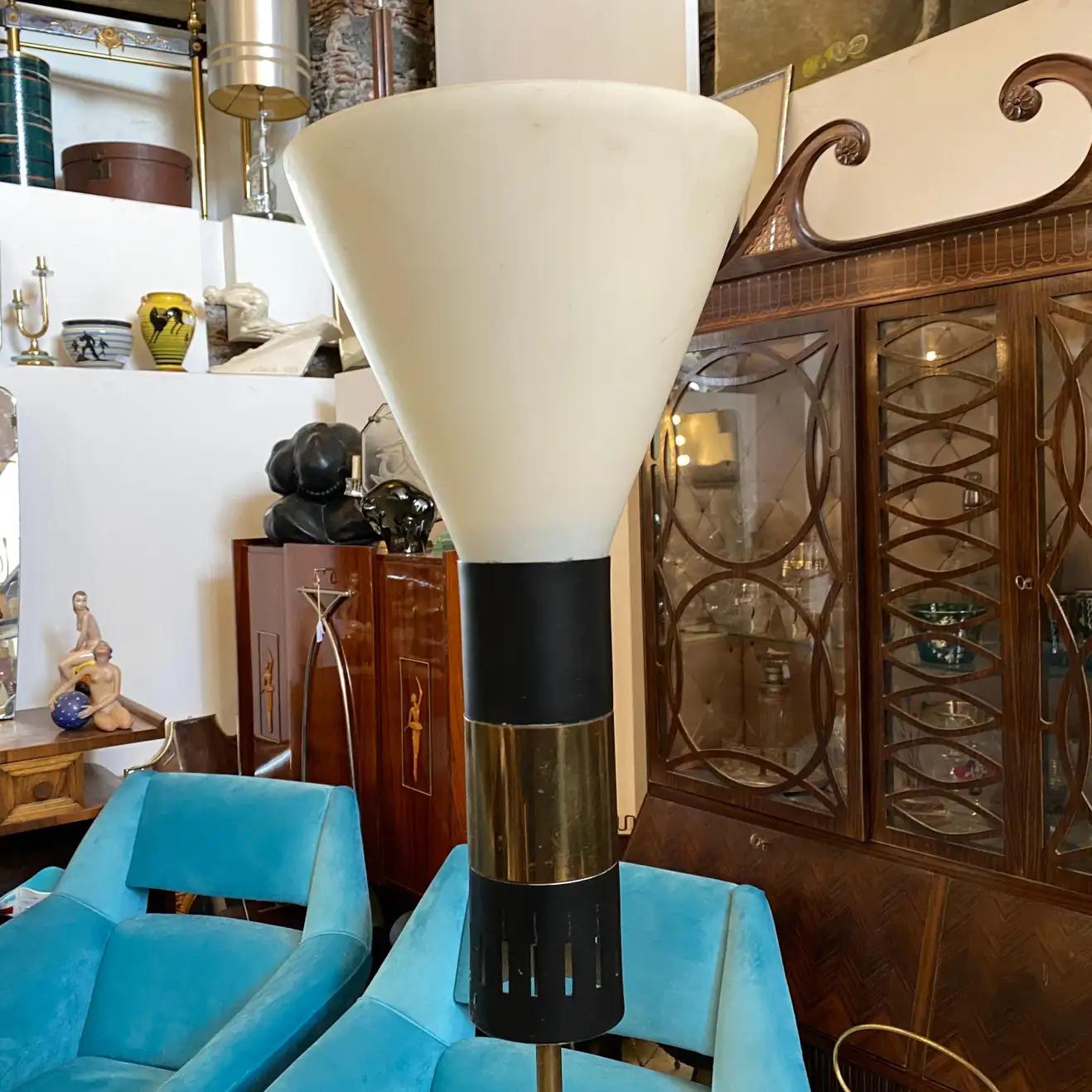 1950s Stilnovo Marble Brass and Glass Mid-Century Modern Italian Floor Lamp For Sale 6
