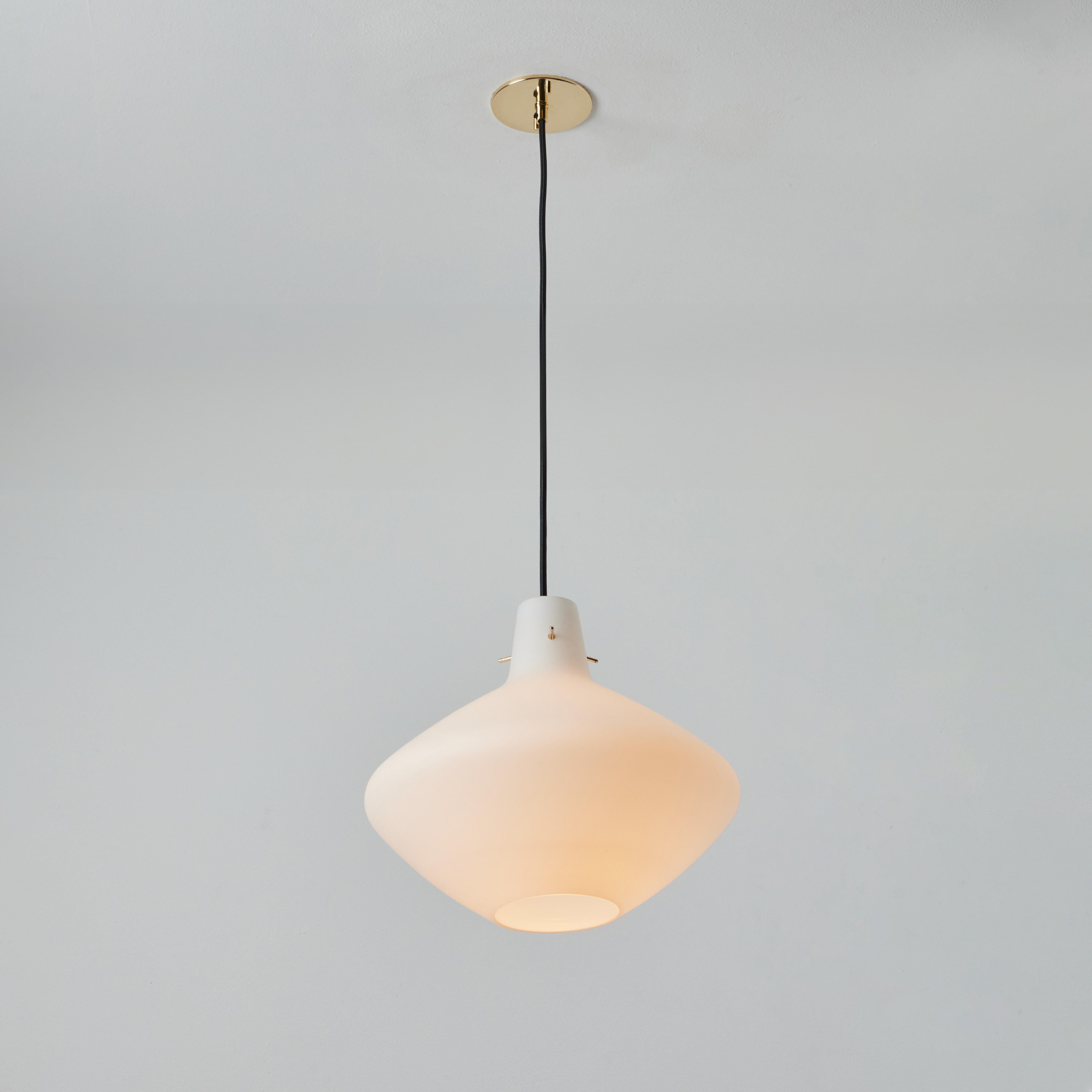Pendentif sculptural en verre opalin Stilnovo des années 1950 en vente 3