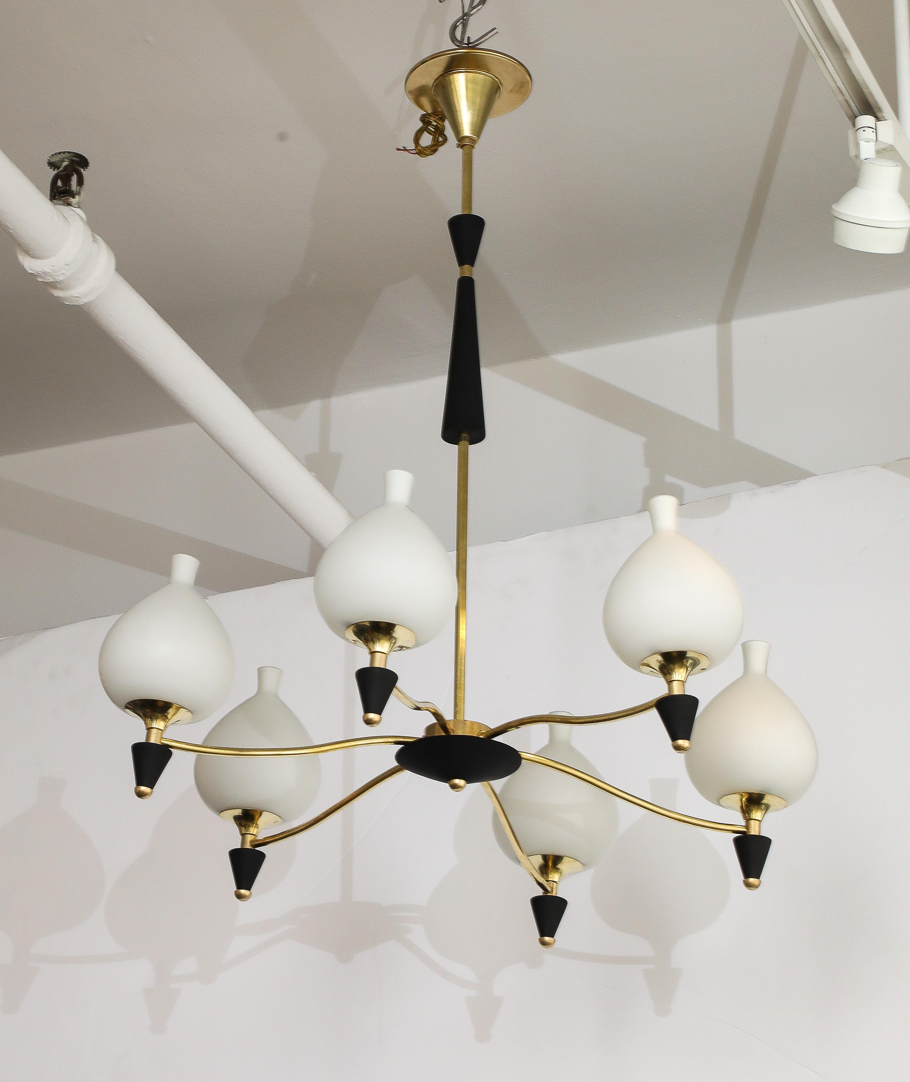 1950's Stilnovo Style Brass And Opaline Glass Italian Chandelier In Good Condition For Sale In New York, NY