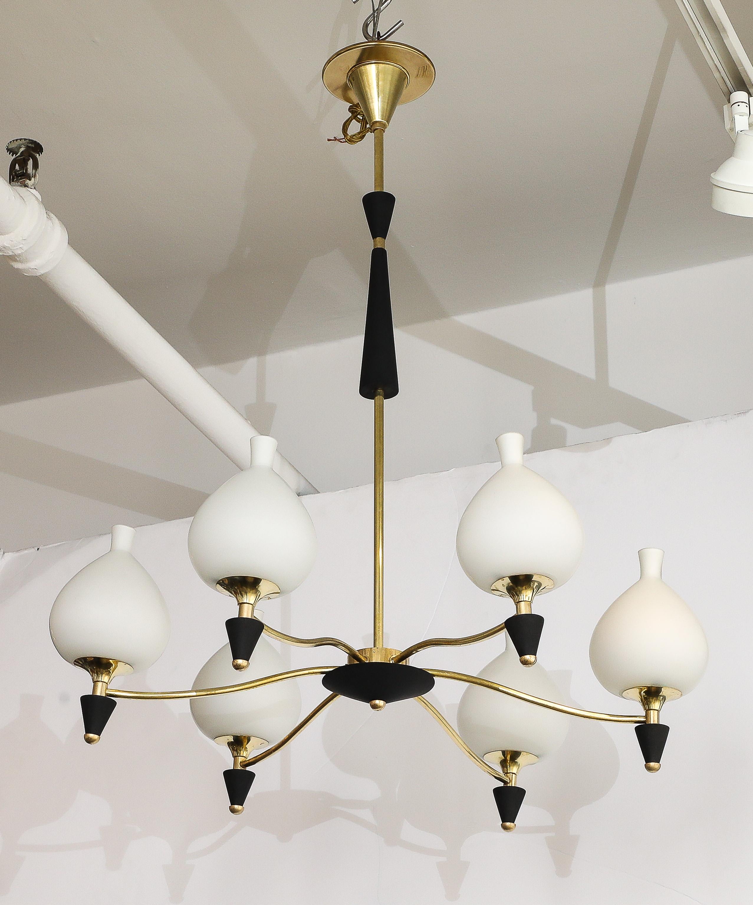 1950's Stilnovo Style Brass And Opaline Glass Italian Chandelier For Sale 1