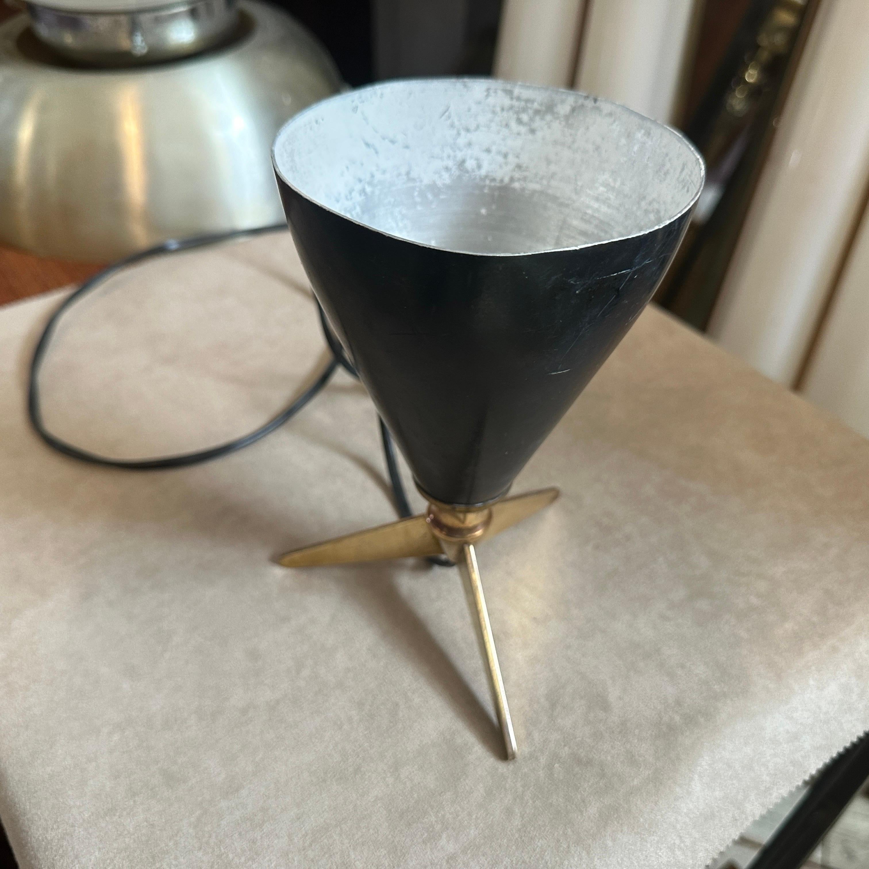1950s Stilnovo Style Mid-Century Modern Black Aluminum Brass Sputnik Desk Lamp For Sale 5