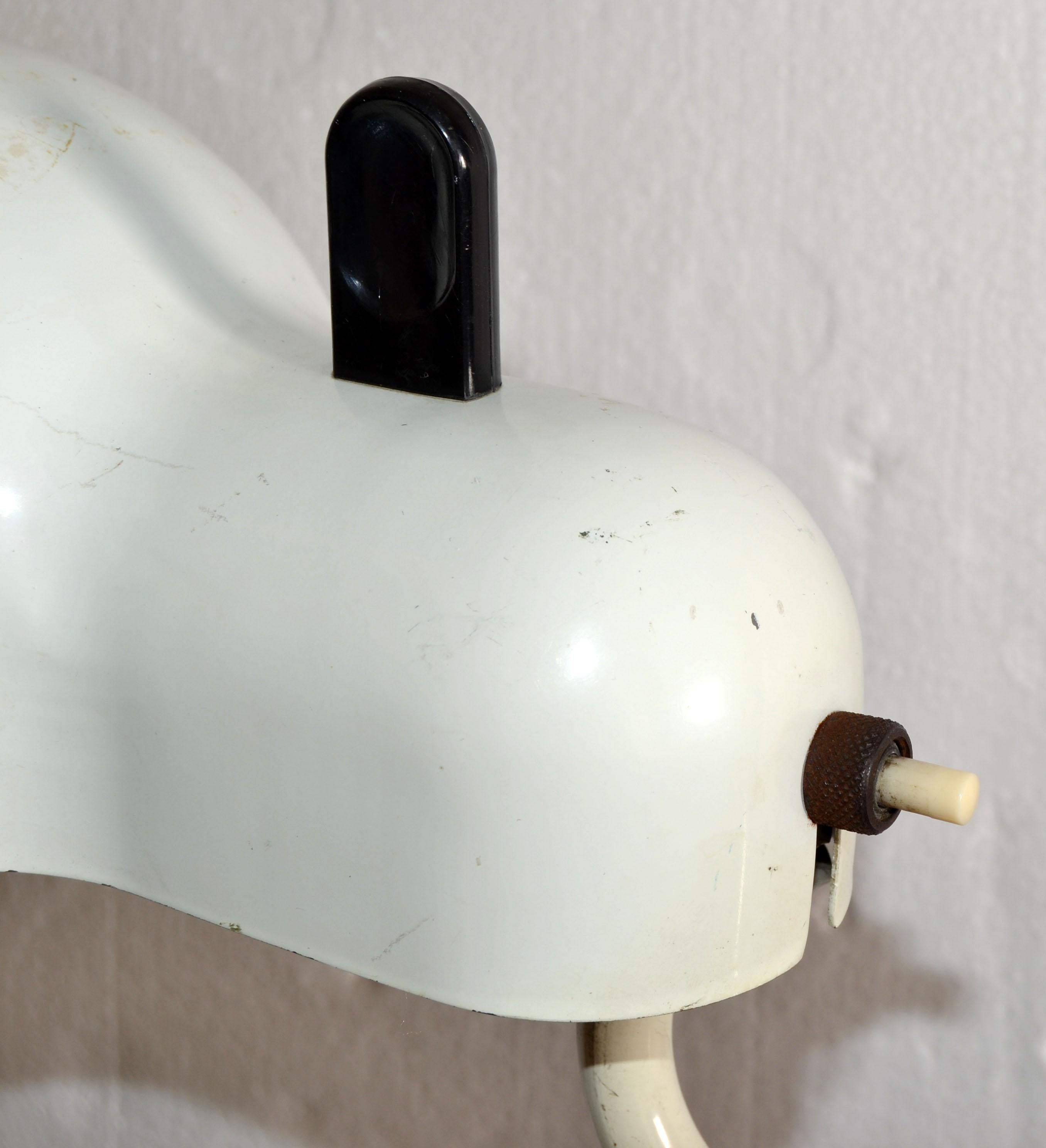 Lámpara de sobremesa Stilnovo de los años 50 Acabado blanco roto Moderna de mediados de siglo Italia en venta 2