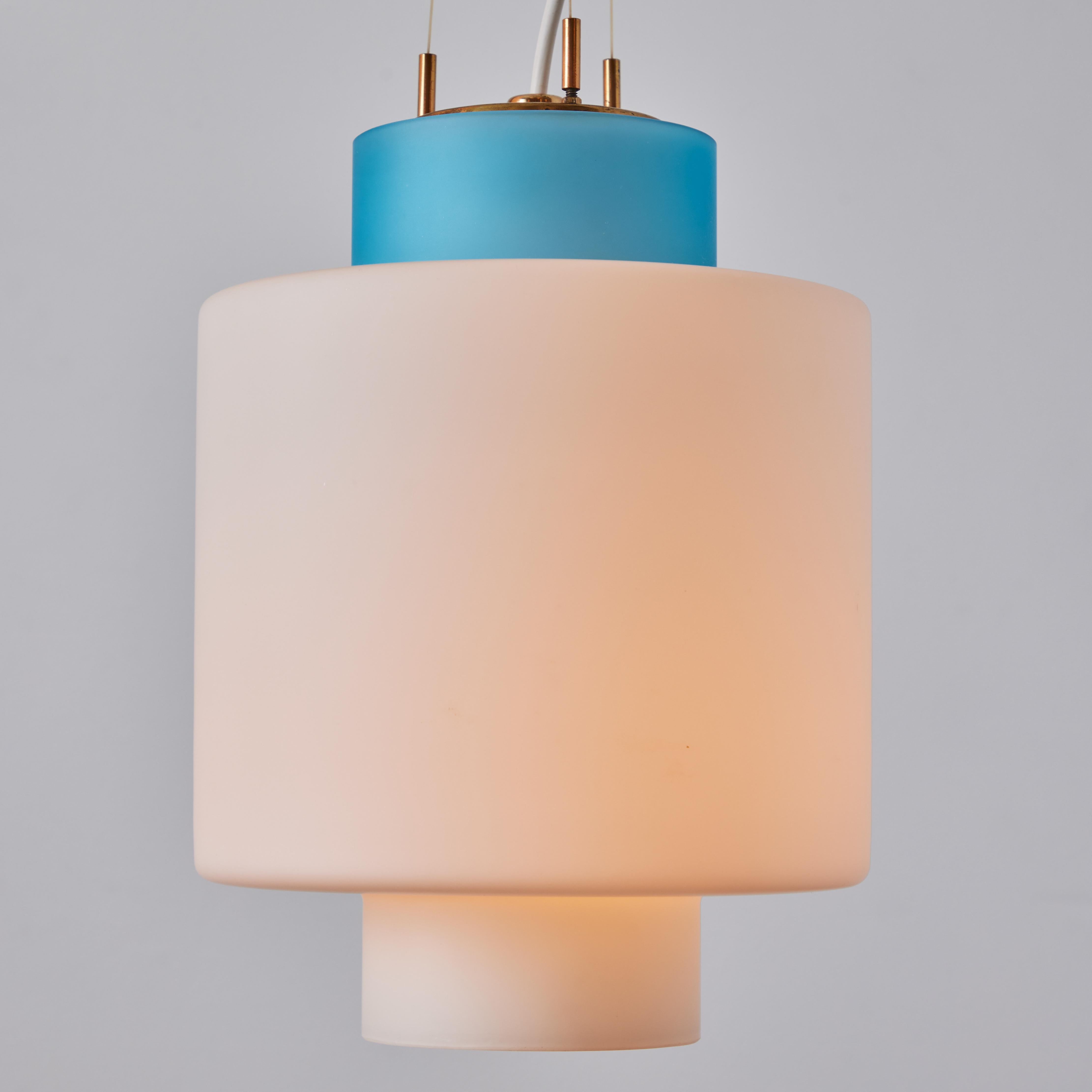1950s Stilnovo Two-Pendant Blue and White Opaline Glass Suspension Lamp In Good Condition For Sale In Glendale, CA