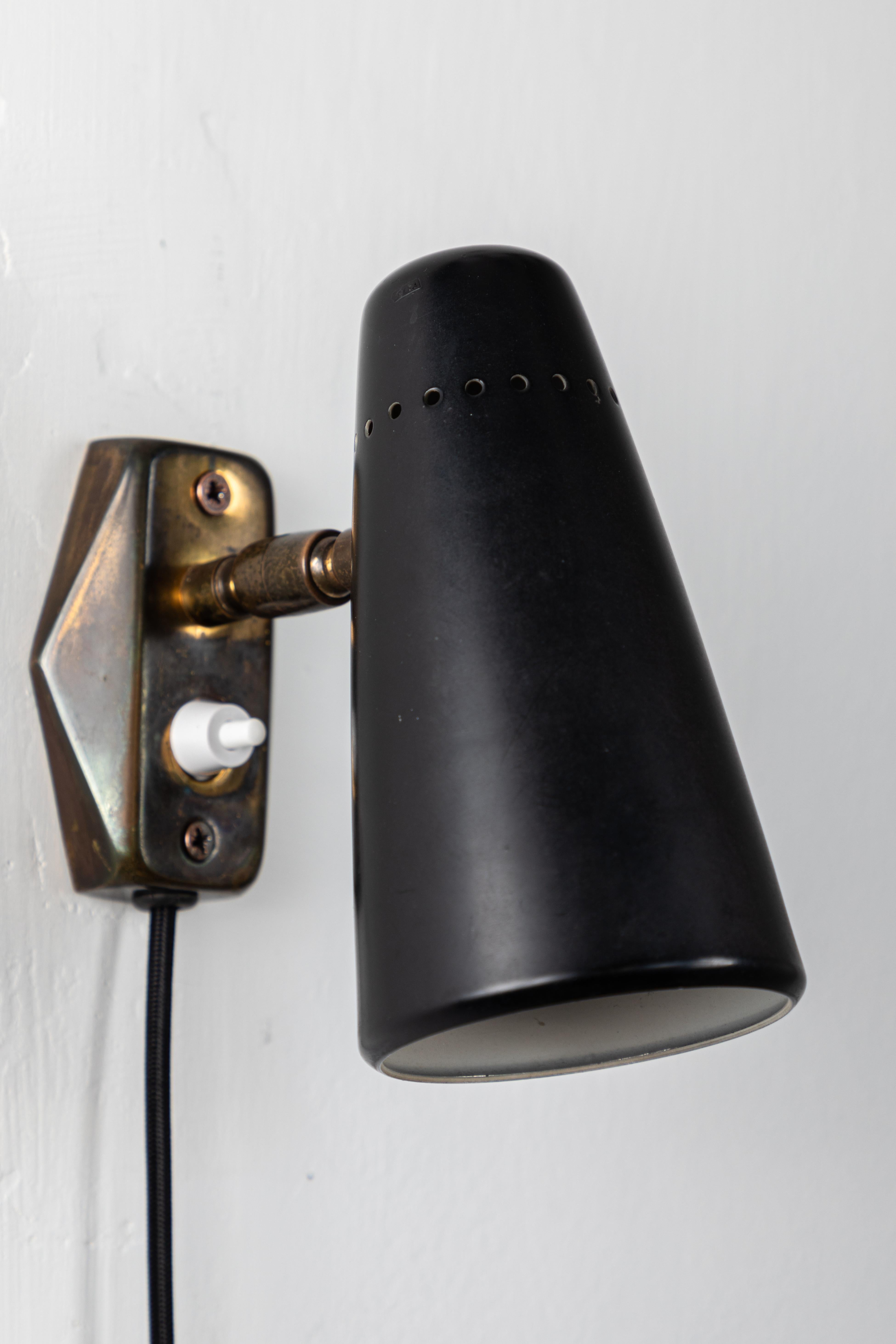 1950s Stilnovo Wall Light in Black and Brass 5