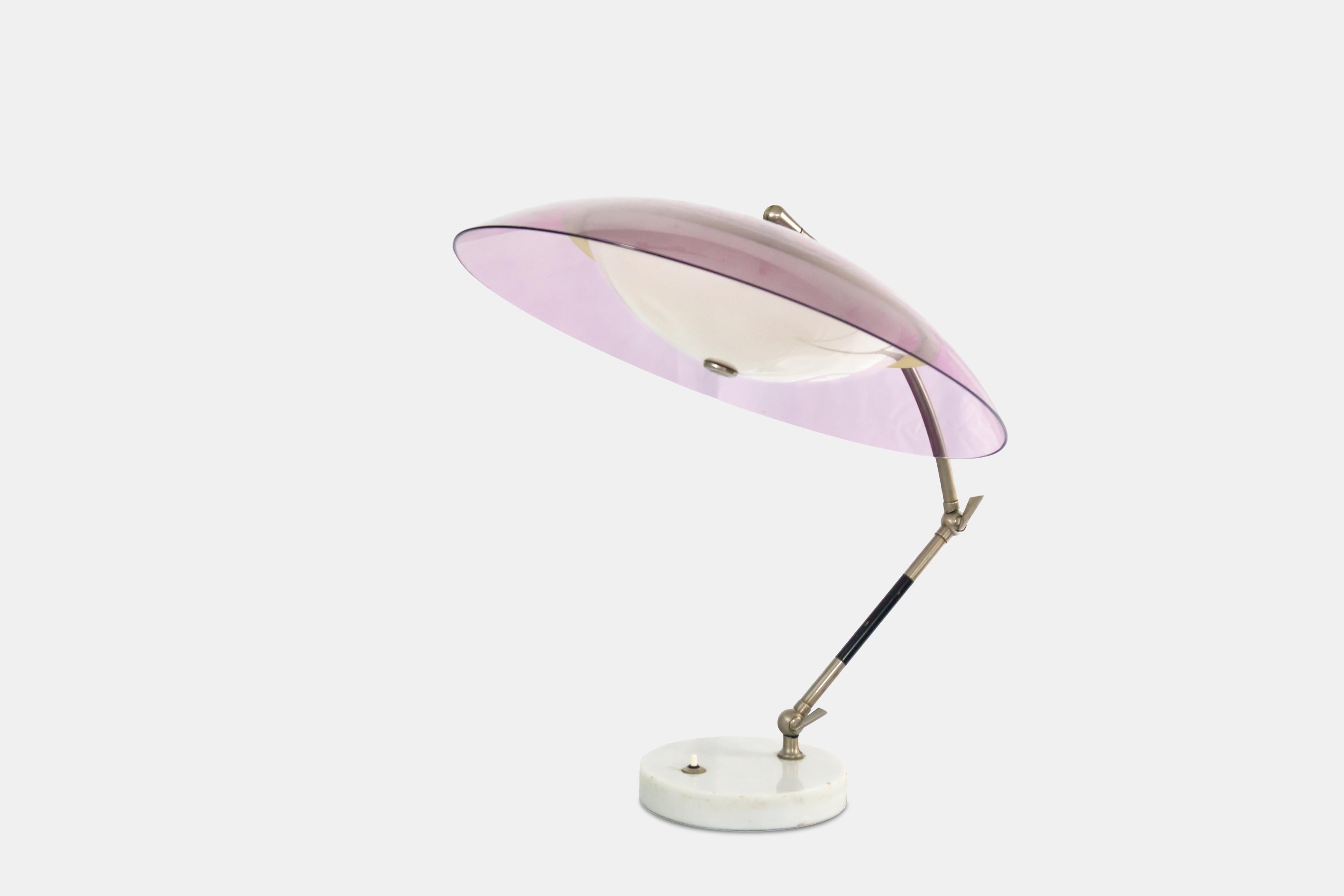 1950s Stilux Orleans Lámpara de mesa italiana Mármol Púrpura Rosa Plexiglás Mediados del siglo XIX en venta
