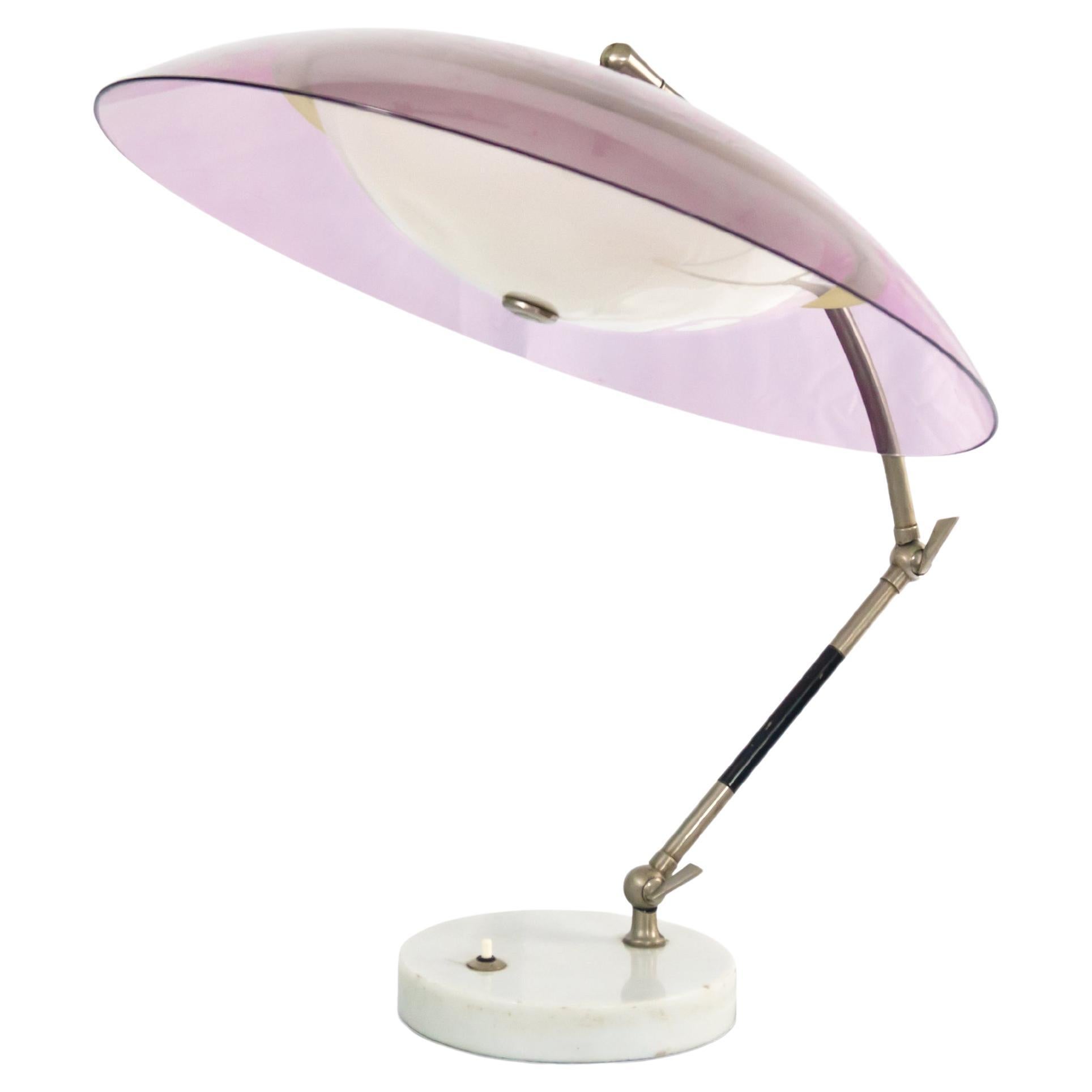1950s Stilux Orleans Lámpara de mesa italiana Mármol Púrpura Rosa Plexiglás en venta