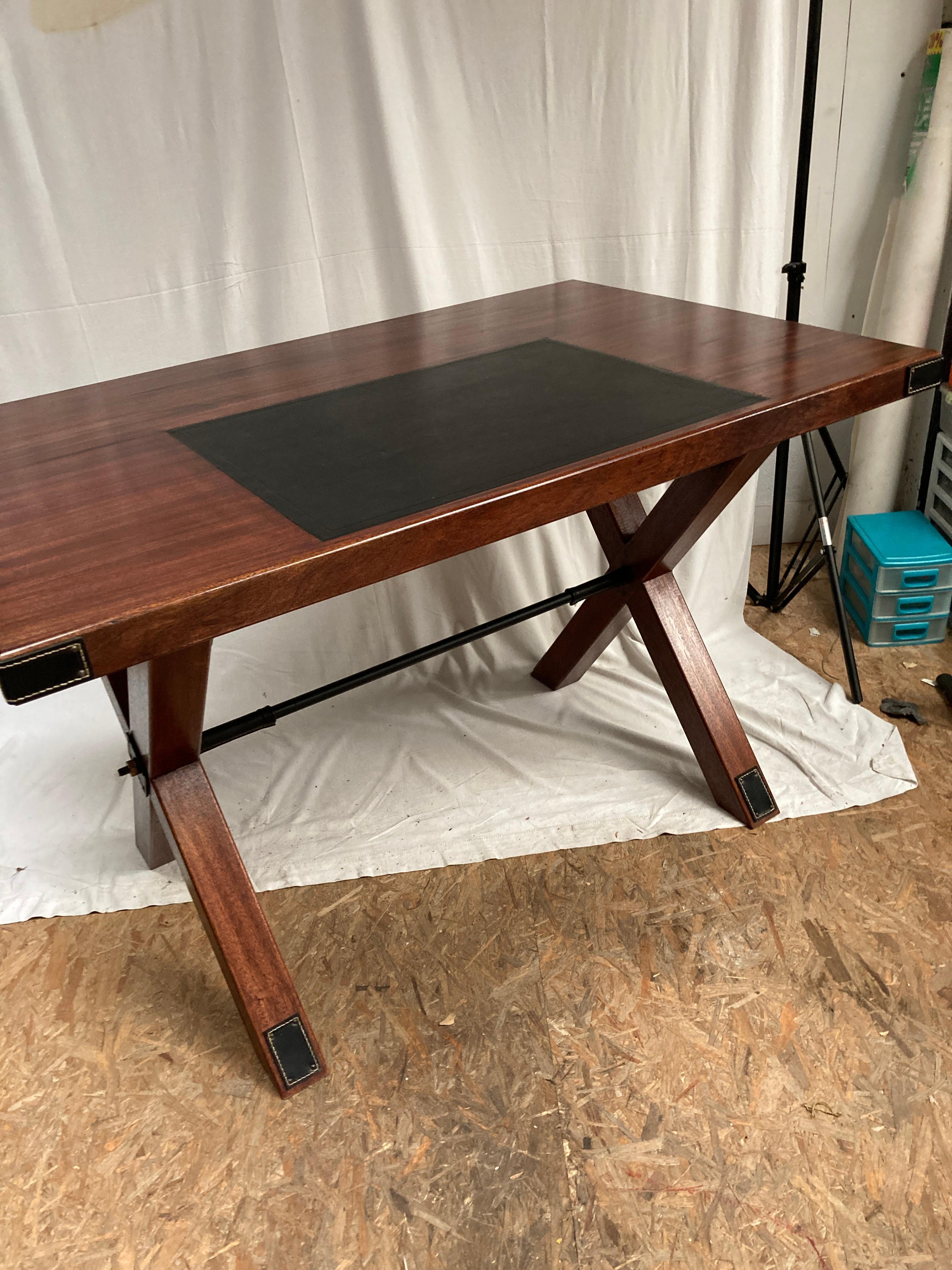 1950's Stitched leather and patinated pearwood writing table by Jacques Adnet For Sale 4