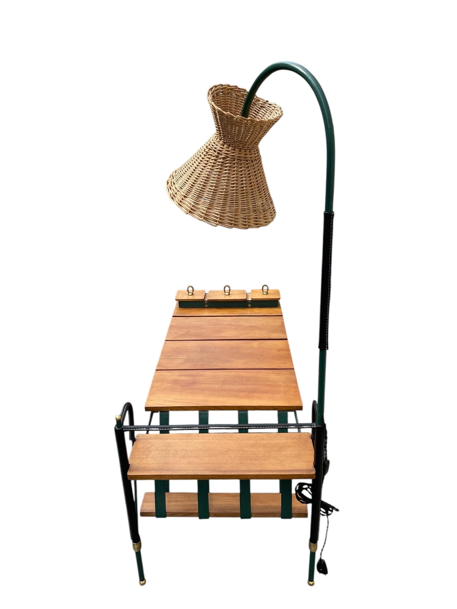 Table de cocktail en bois et cuir Stitch par Jacques Adnet, années 50 en vente 4