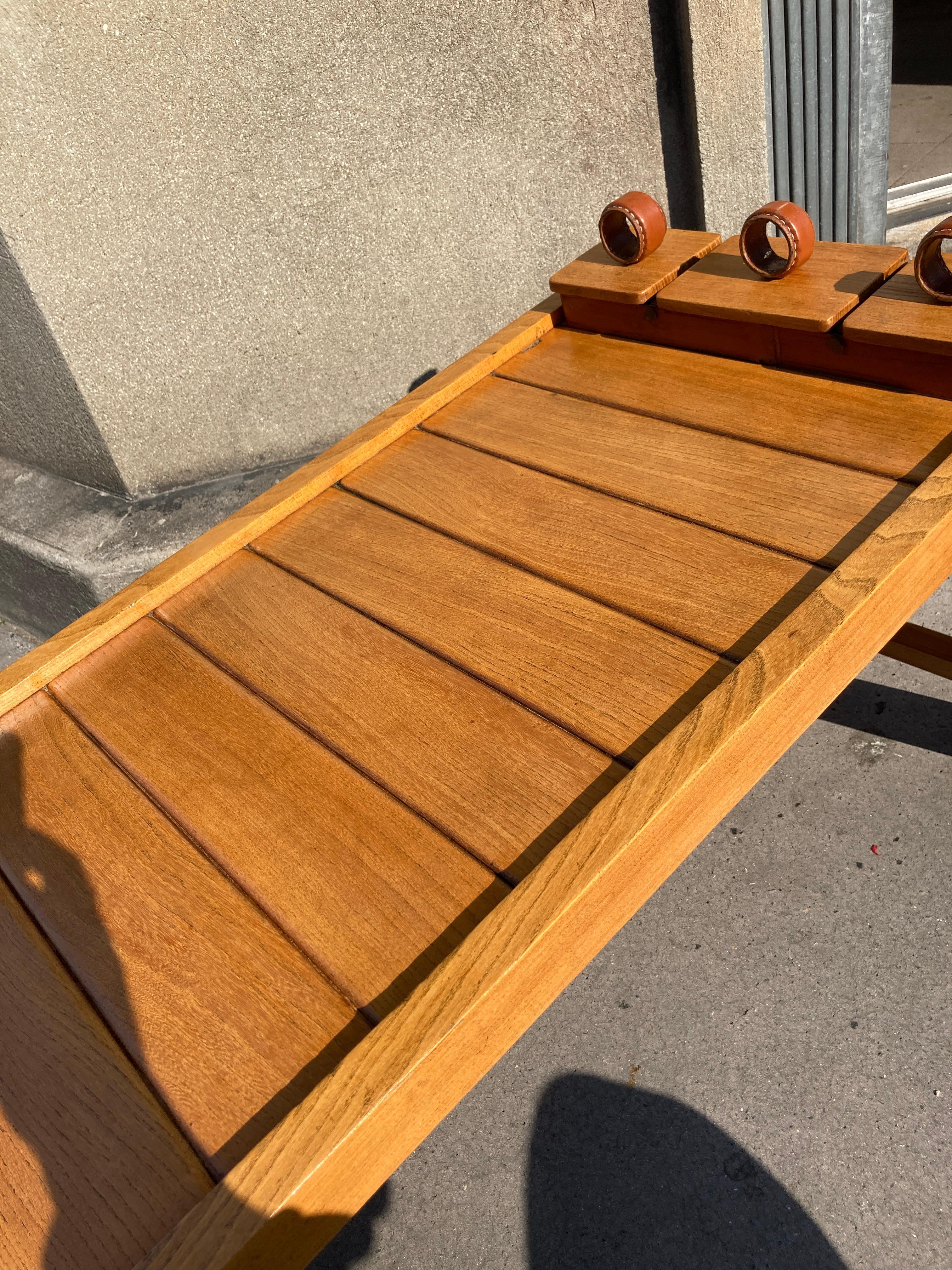 Cocktailtisch aus Leder und Holz von Jacques Adnet aus den 1950er Jahren, genäht im Angebot 8