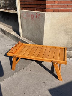 Tavolino da cocktail in pelle e legno Stitch by Stitch 1950 Jacques Adnet