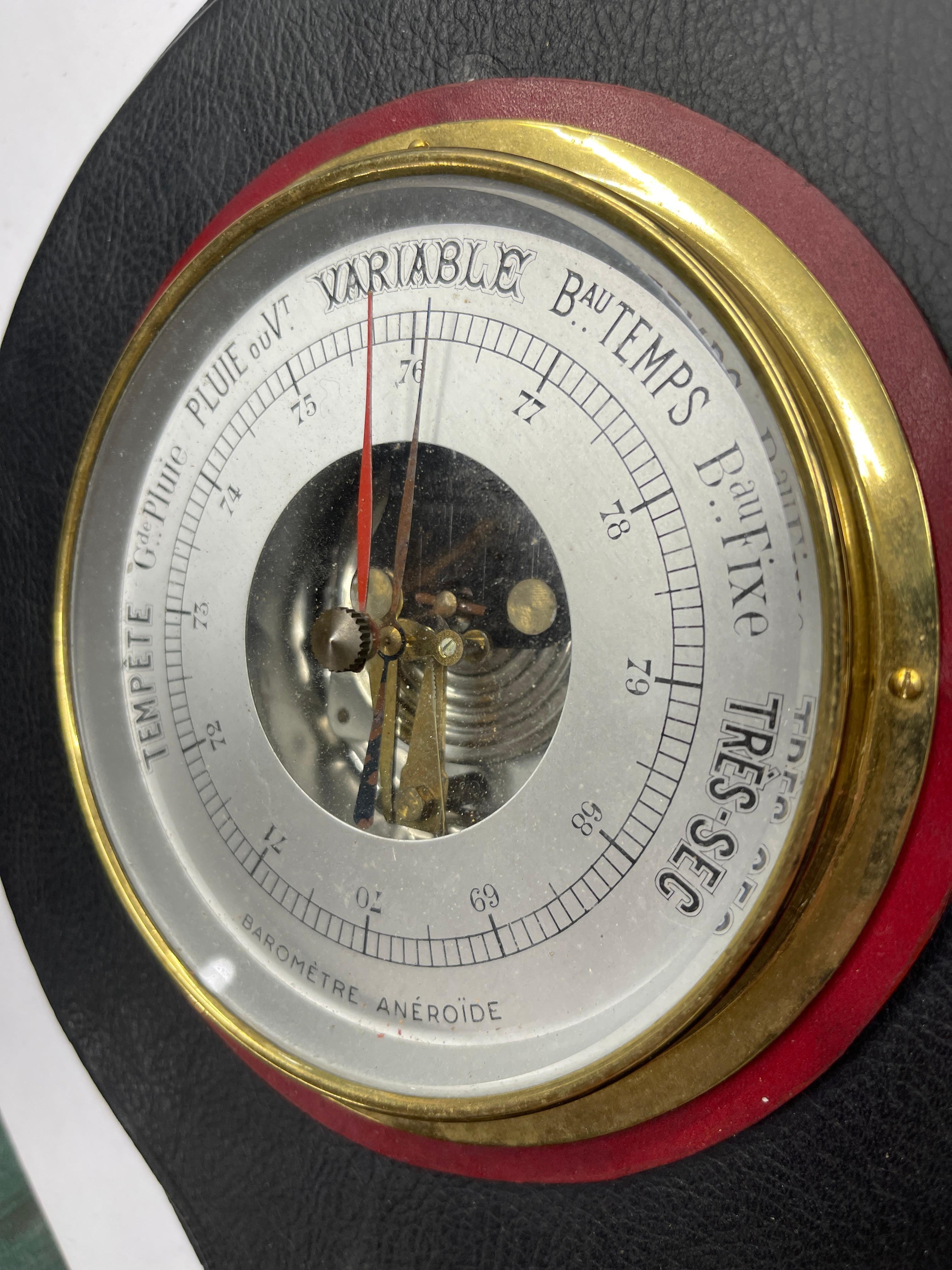 1950er Jahre Genähtes Lederbarometer von Jacques Adnet (Französisch) im Angebot