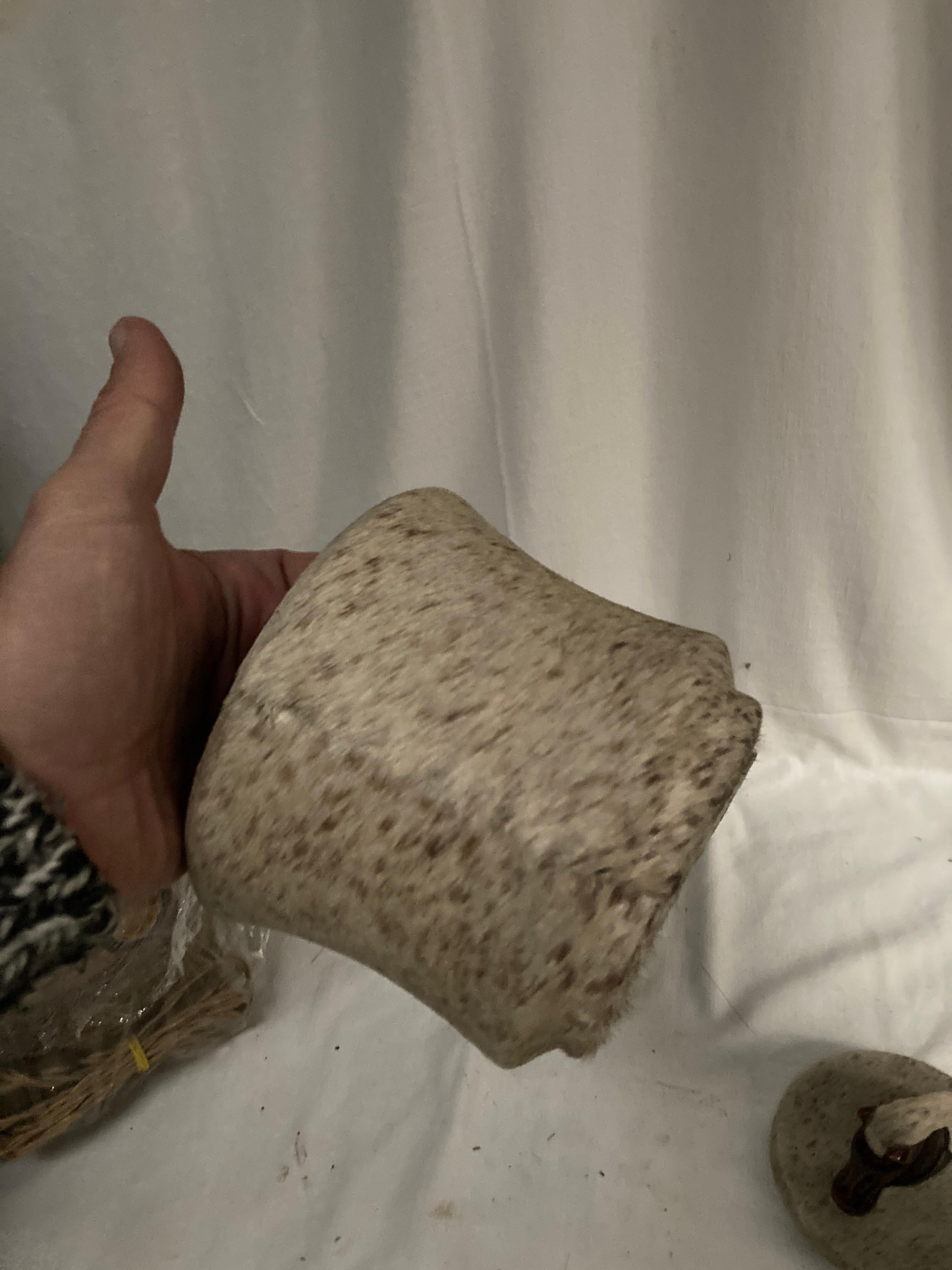 Estuche de cerámica de cuero cosido de los años 50 de Longchamps Cerámico en venta