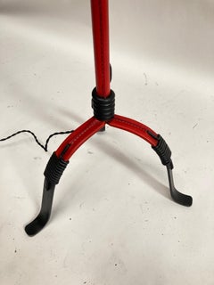 Stehlampe aus genähtem Leder aus den 1950er Jahren von Jacques Adnet