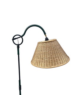 Lámpara de pie de cuero cosido de los años 50, por Jacques Adnet