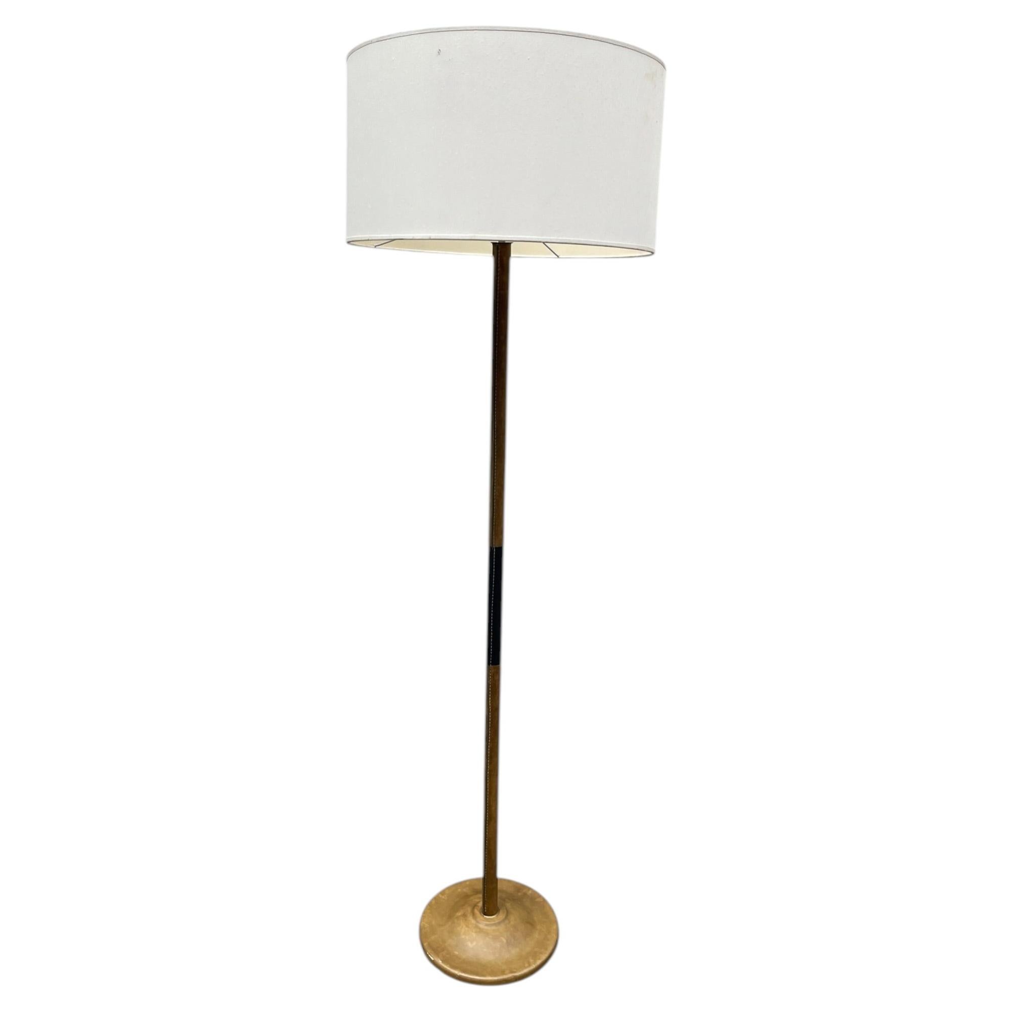 Lampada da terra in pelle Stitch by Stitchnet degli anni '50 in vendita