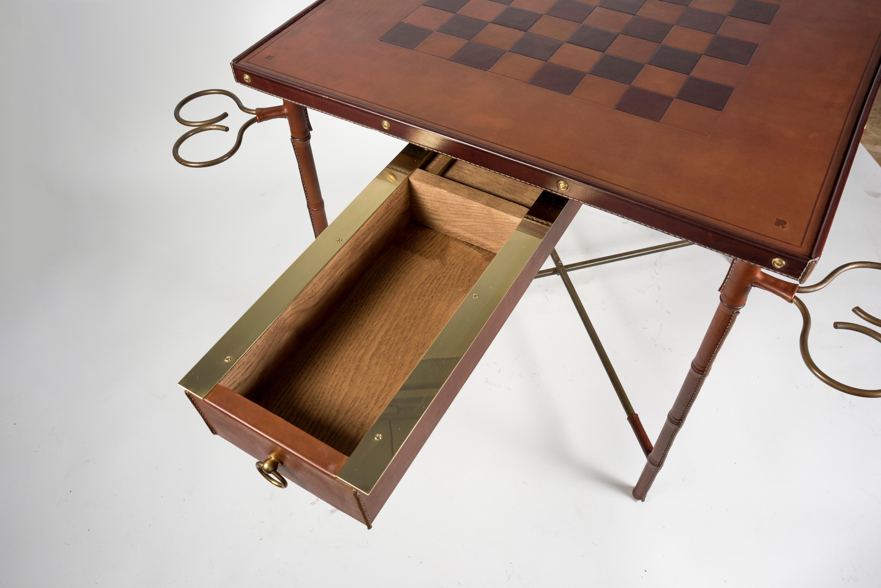 Table de jeu en cuir cousue par Jacques Adnet des années 1950 en vente 4