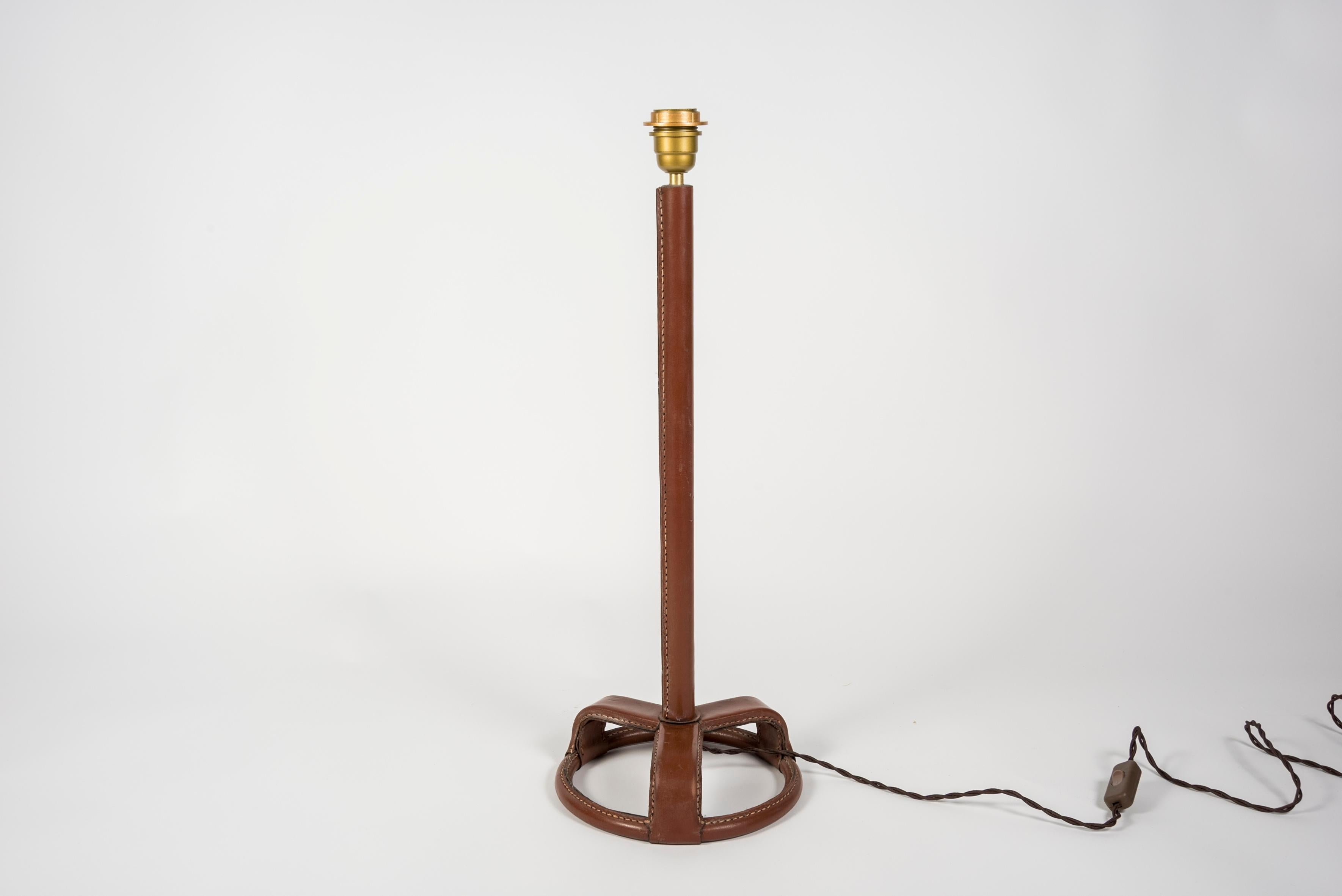 1950's Stitched Leather lamp by Jacques Adnet In Good Condition For Sale In Bois-Colombes, FR