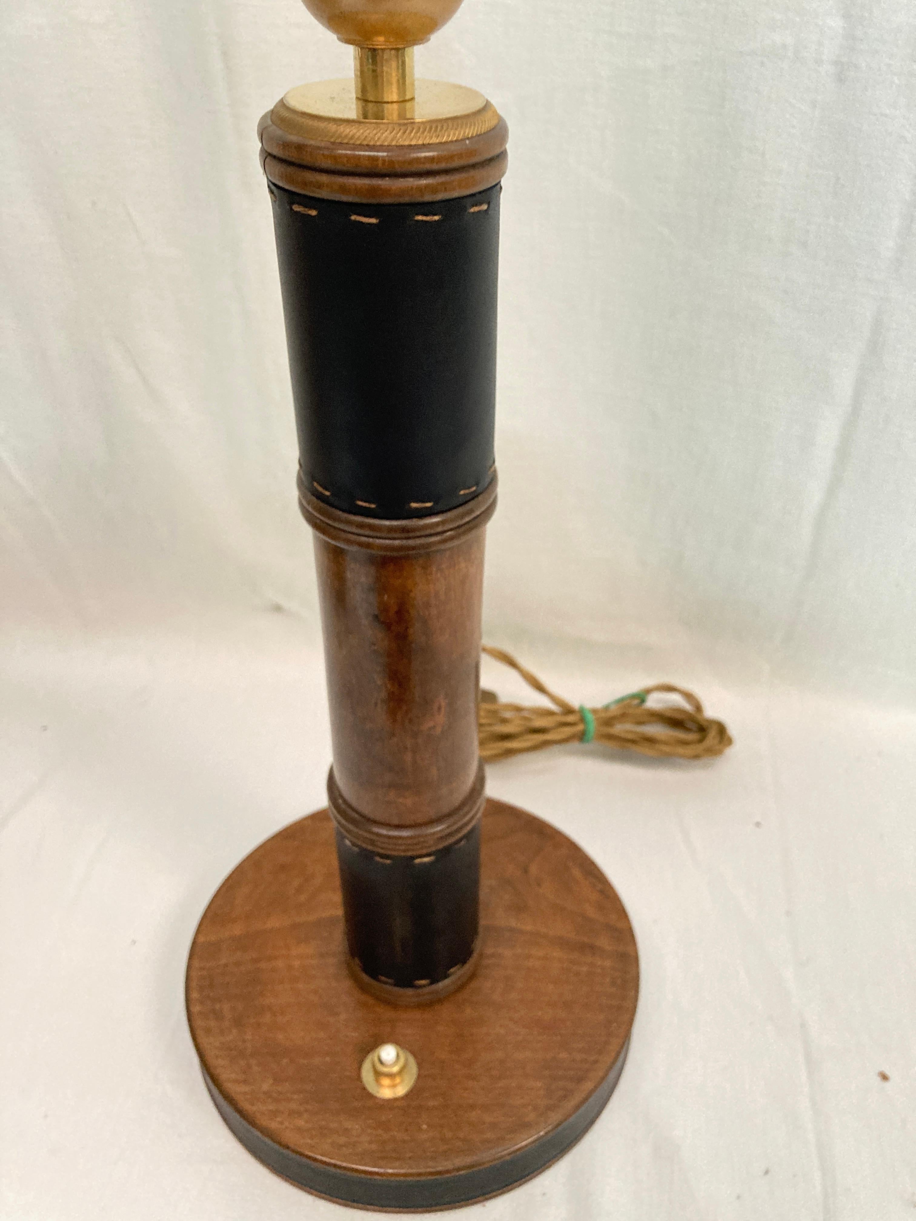 1950's Stitched leather lamp By Jacques Adnet In Fair Condition For Sale In Bois-Colombes, FR