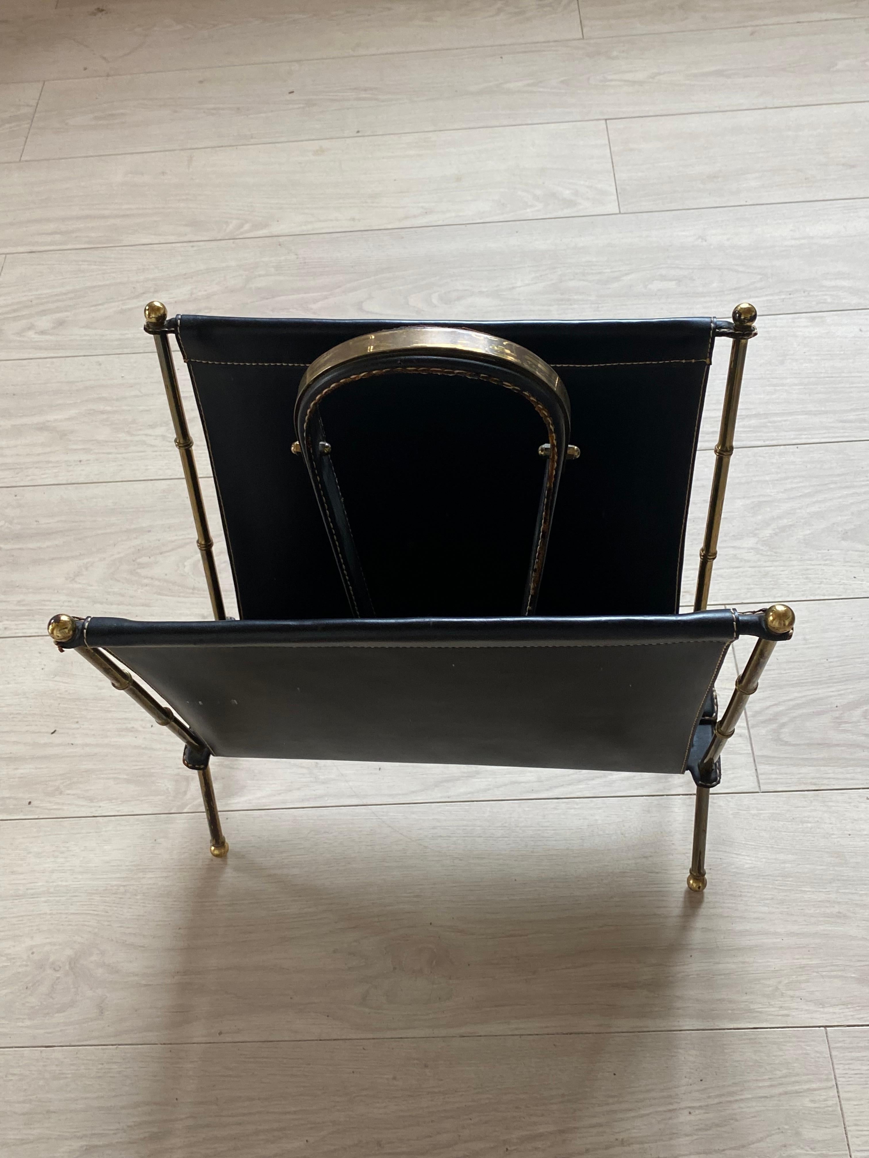 Revisteros de cuero cosidos de los años 50 por Jacques Adnet en venta 1
