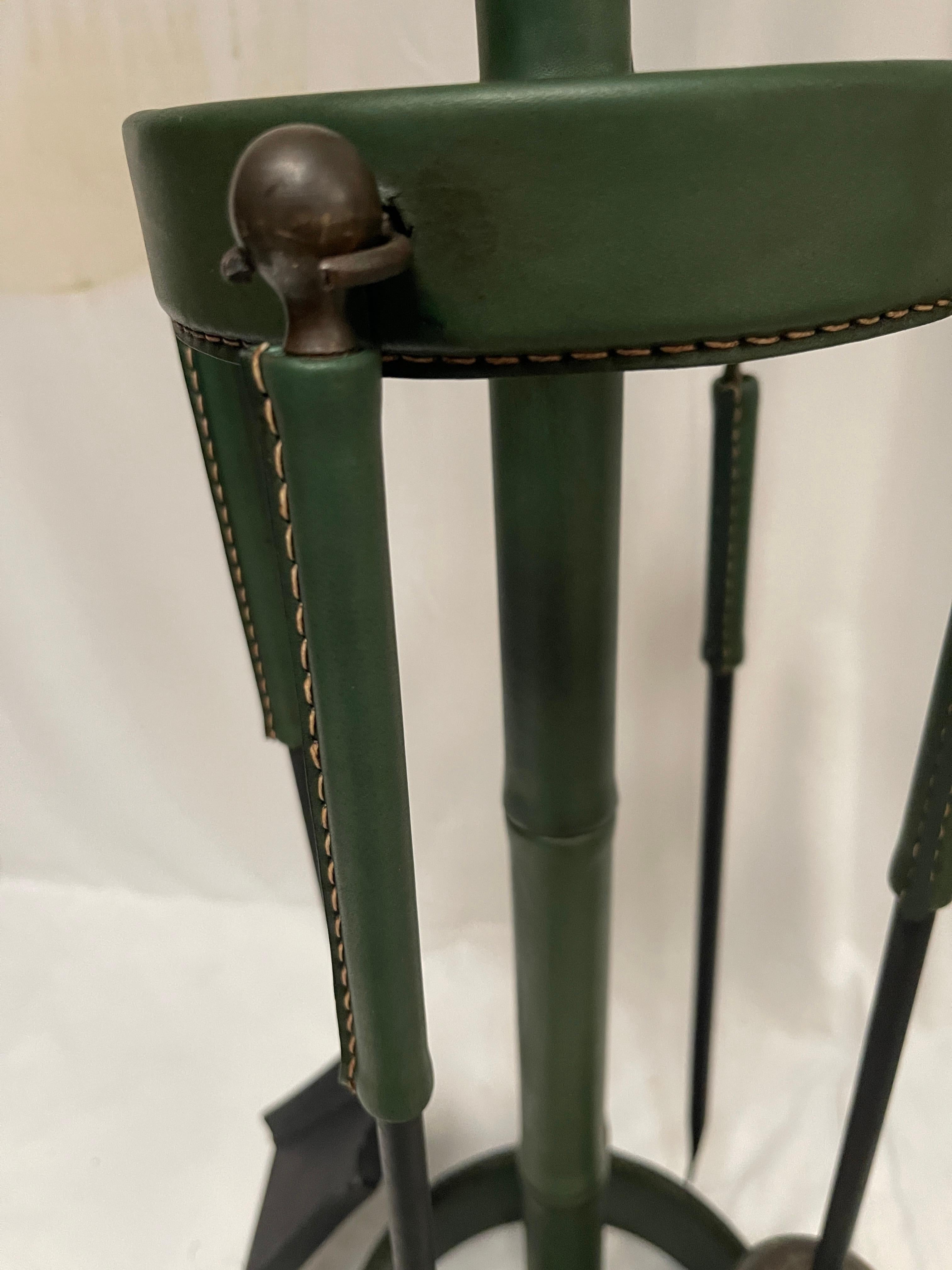 Manteaux en cuir cousu des années 1950 par Jacques Adnet Bon état - En vente à Bois-Colombes, FR