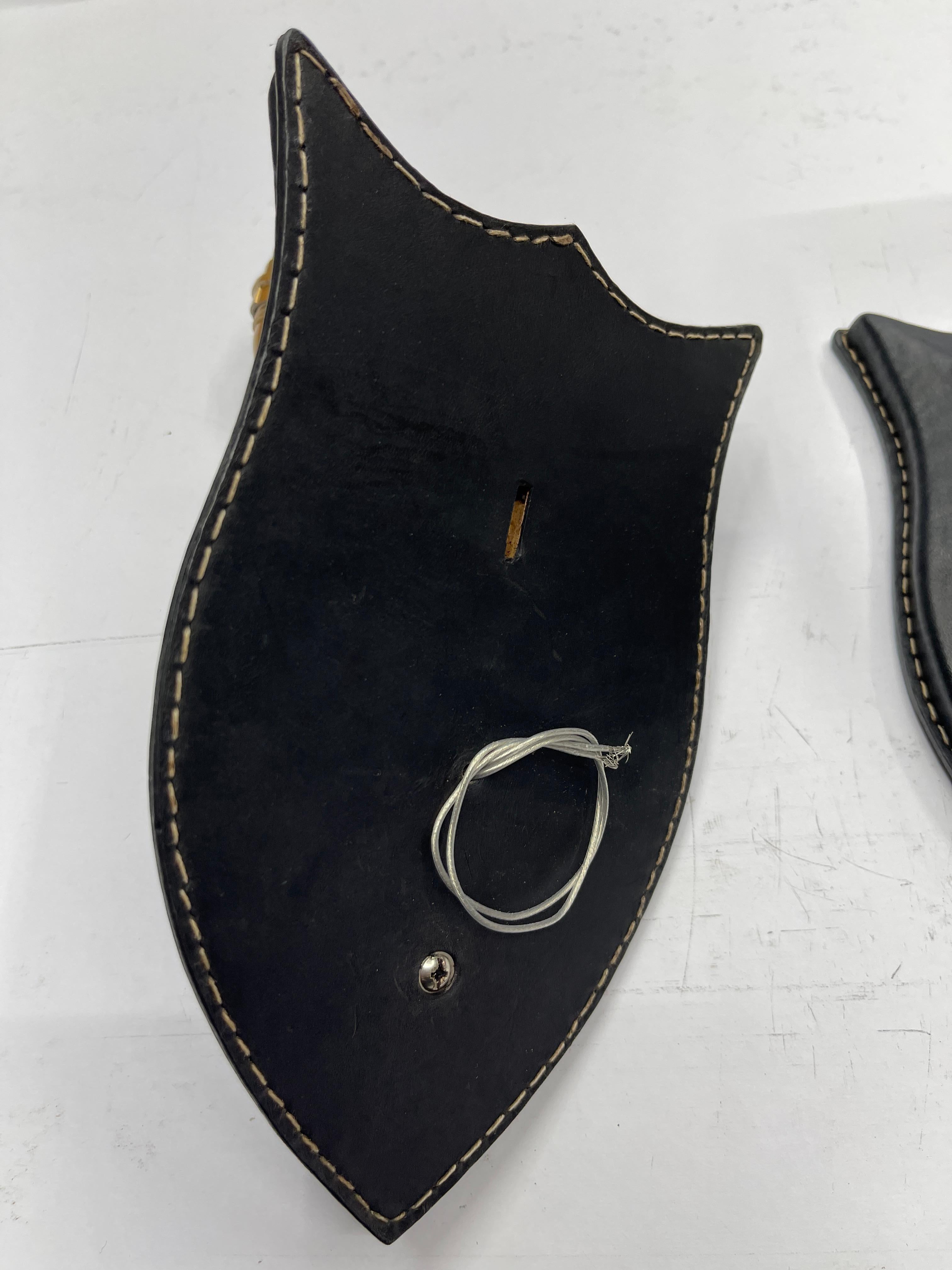 Milieu du XXe siècle Appliques en cuir Stitch par Jacques Adnet, années 1950 en vente