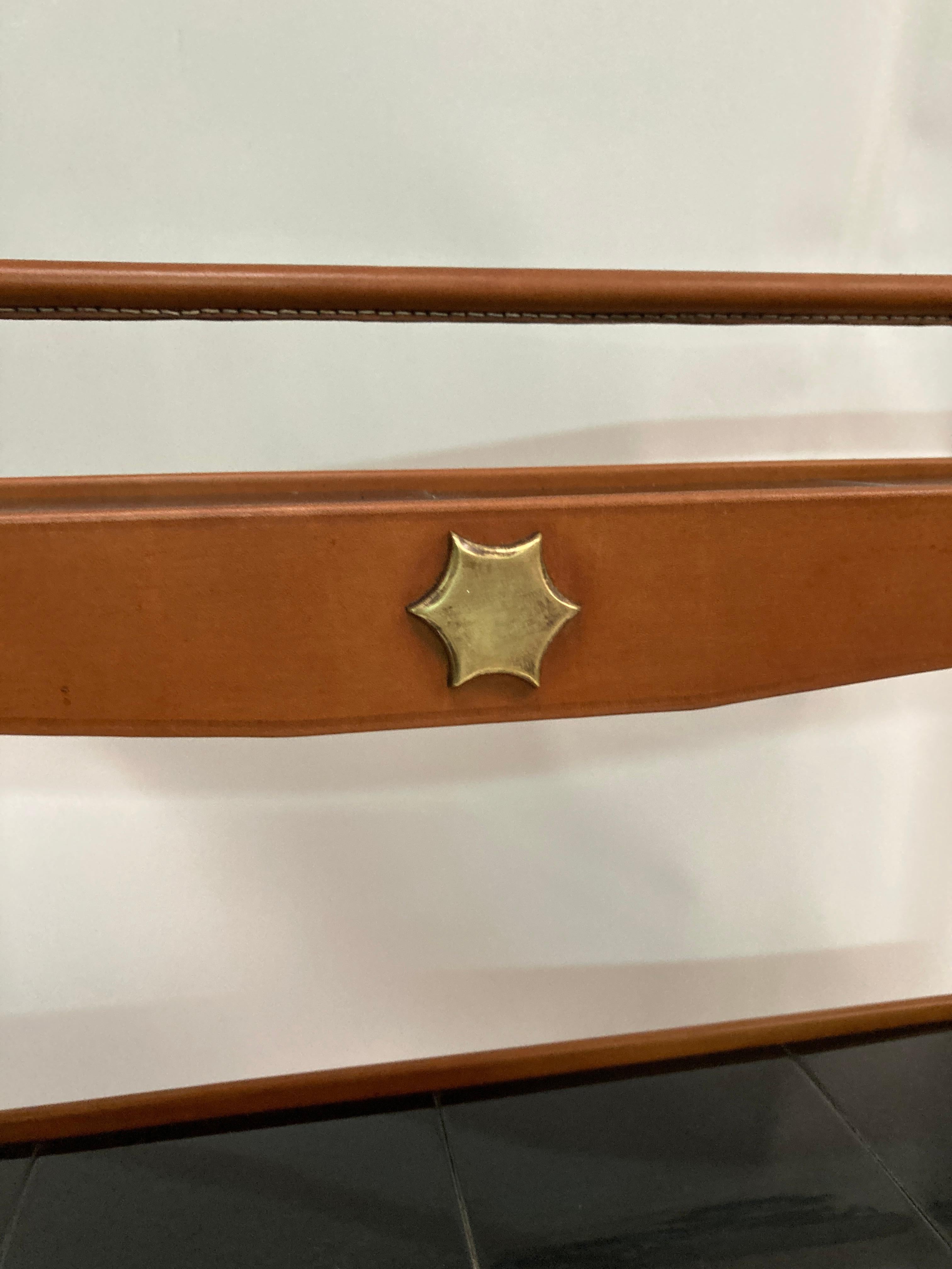 1950's Stitched Leather shelves by Jacques Adnet In Good Condition For Sale In Bois-Colombes, FR