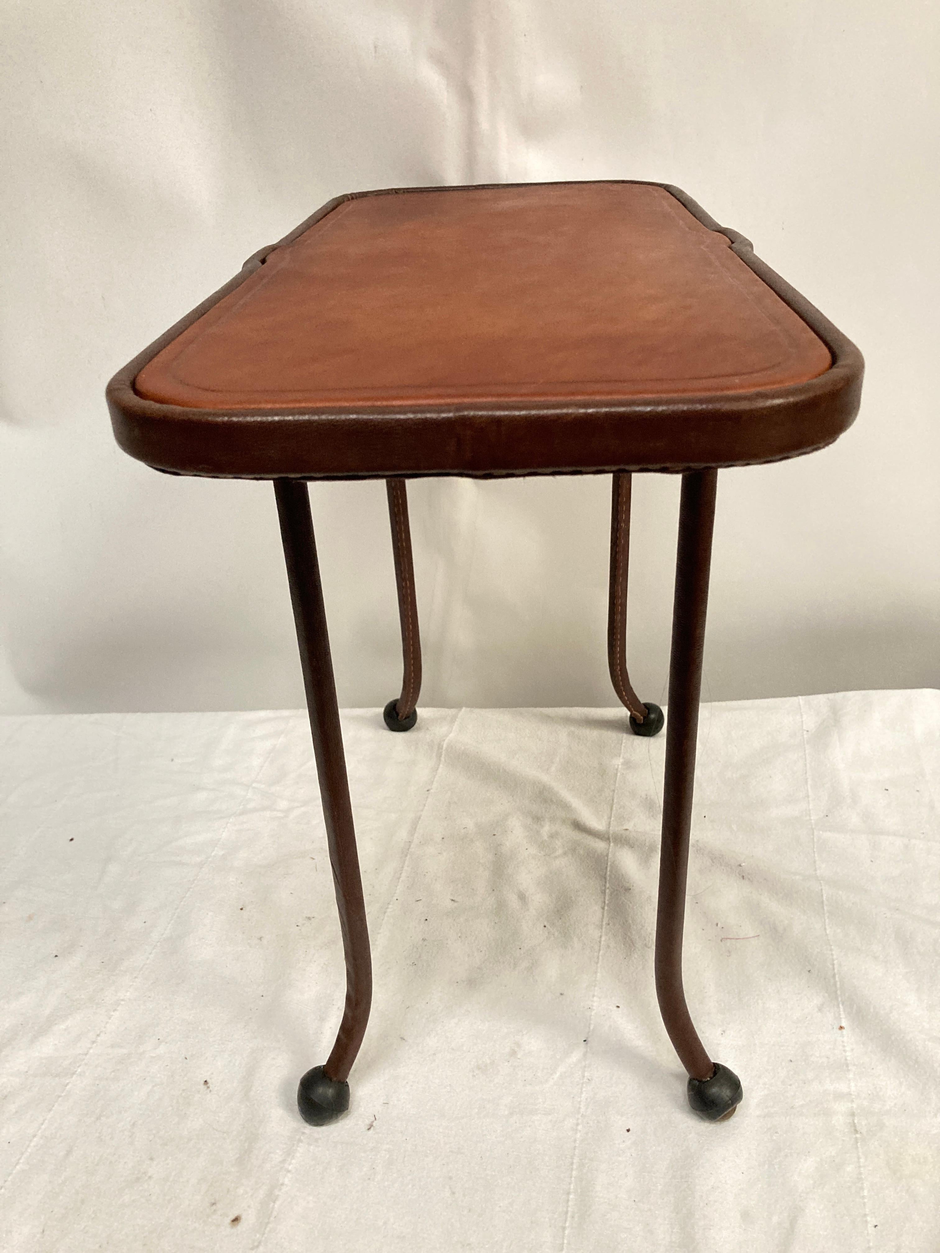 1950's Stitched leather side table by Jacques Adnet For Sale 2