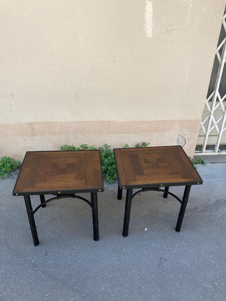 Mesas auxiliares de cuero cosido de los años 50 por Jacques Adnet en venta 7