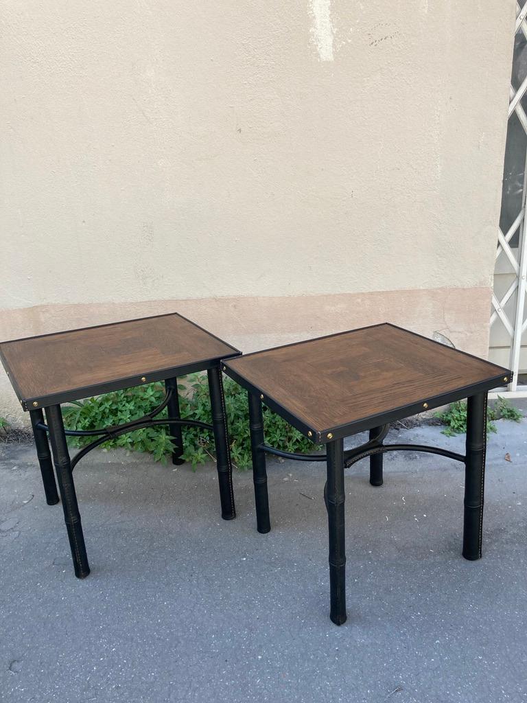 Mesas auxiliares de cuero cosido de los años 50 por Jacques Adnet en Bueno estado para la venta en Bois-Colombes, FR