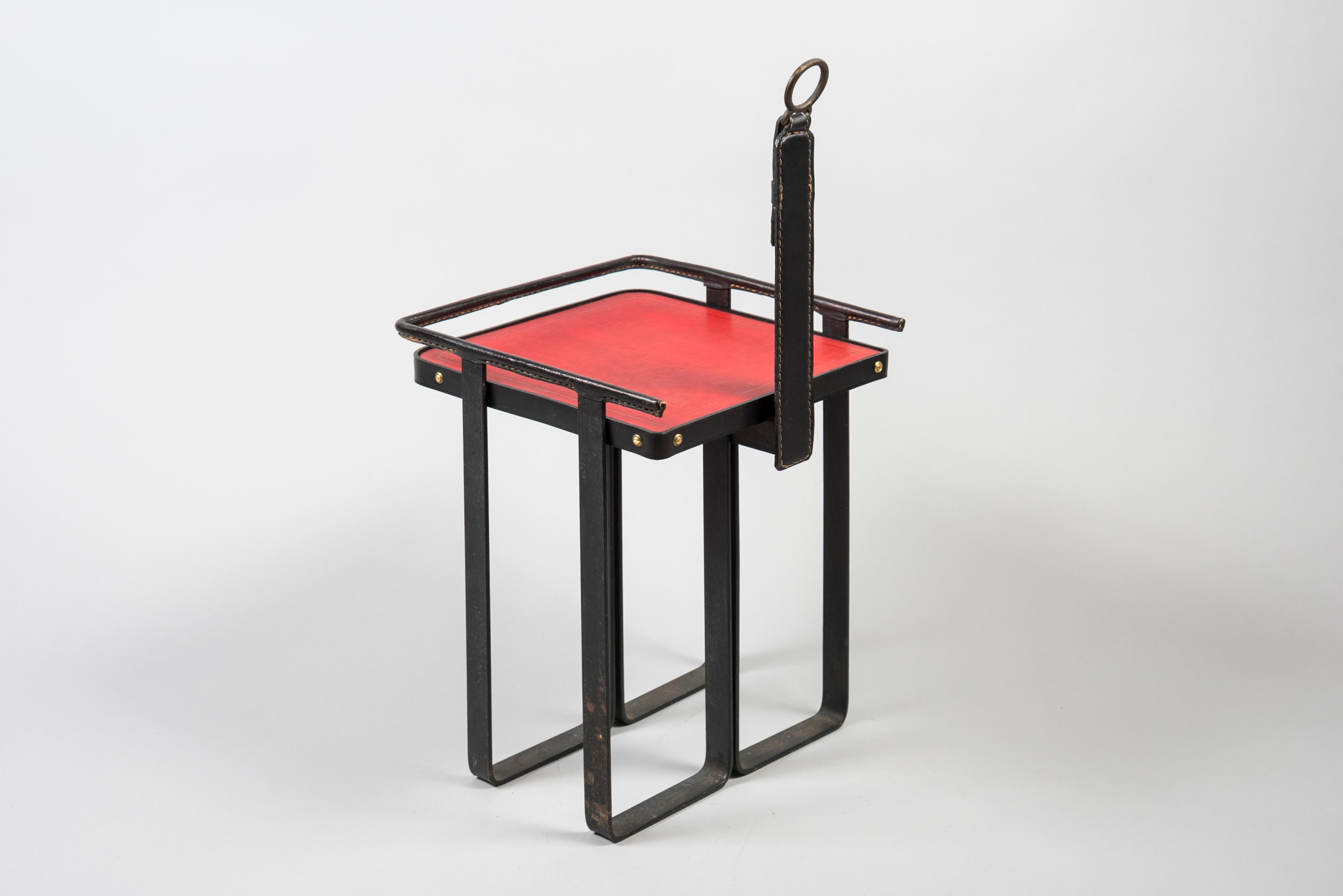 Tables d'appoint en cuir cousues par Jacques Adnet des années 1950 en vente 1