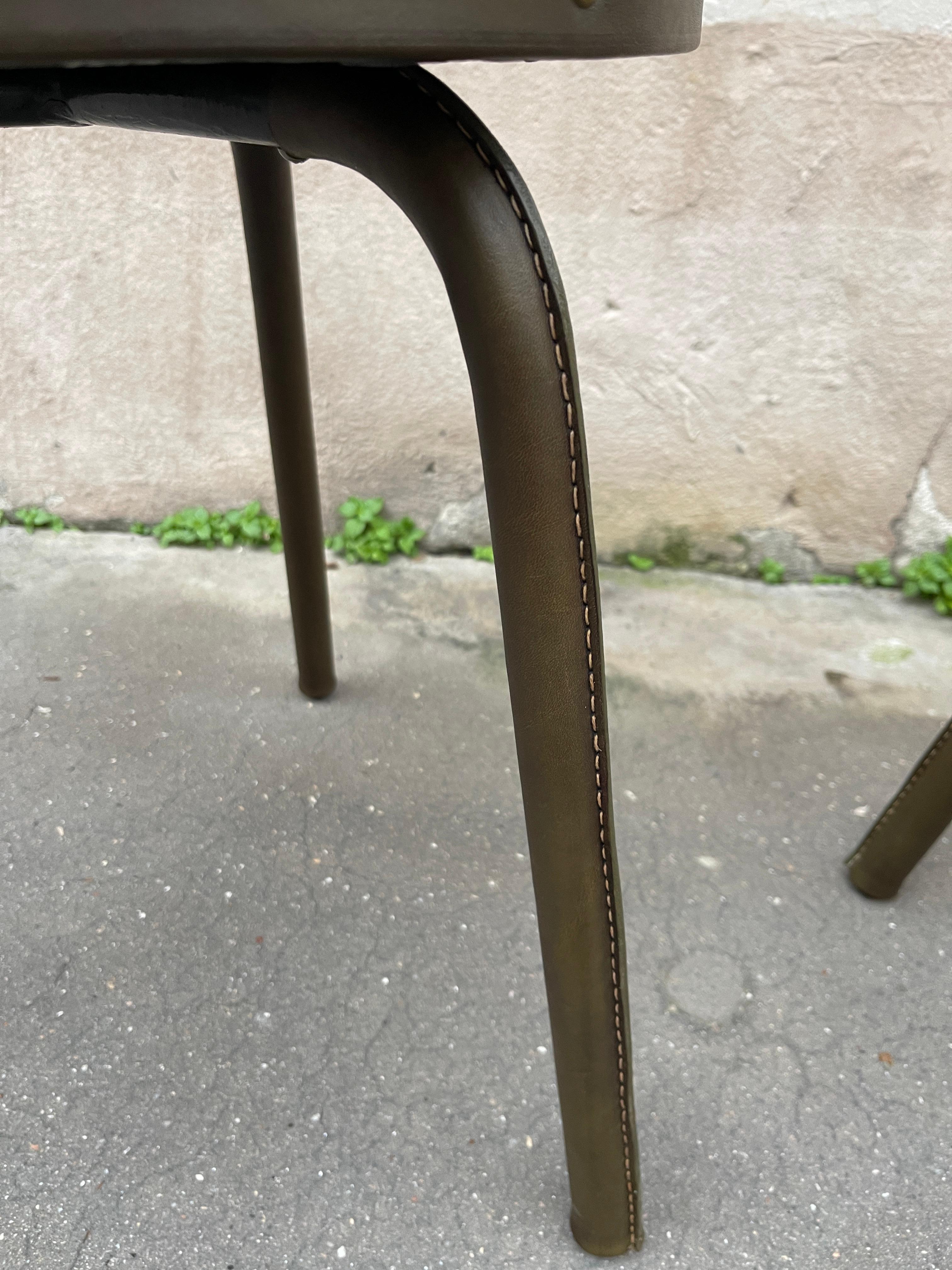 1950's Stitched leather stools by Jacques Adnet In Good Condition For Sale In Bois-Colombes, FR