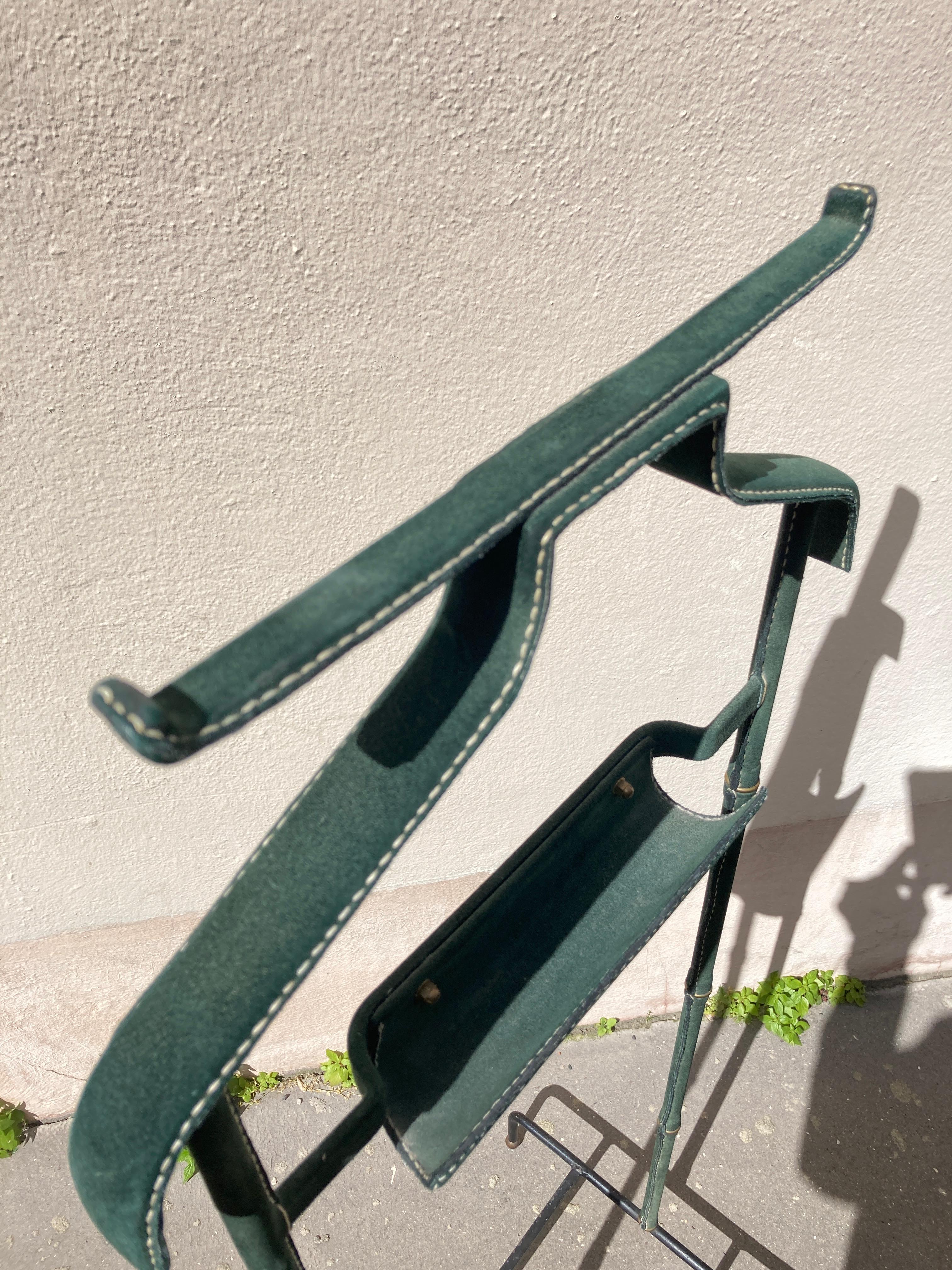 Milieu du XXe siècle valet en cuir cousu de Jacques Adnet des années 1950 en vente