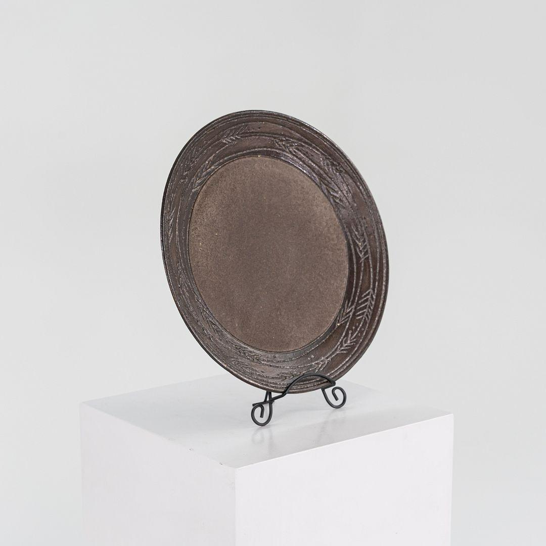 Milieu du XXe siècle Plat en grès des années 1950 par Nancy Wickham Boyd Studio en vente
