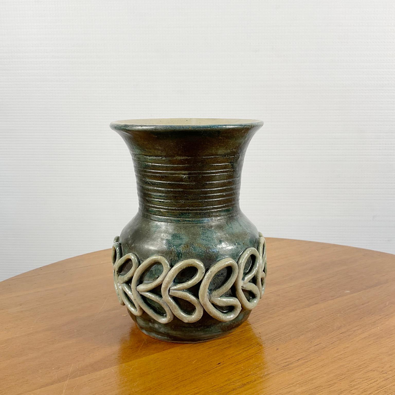 Brutalismo Vaso in gres di André Rozay proveniente dal villaggio di ceramiche di La Borne Francia anni '60 in vendita