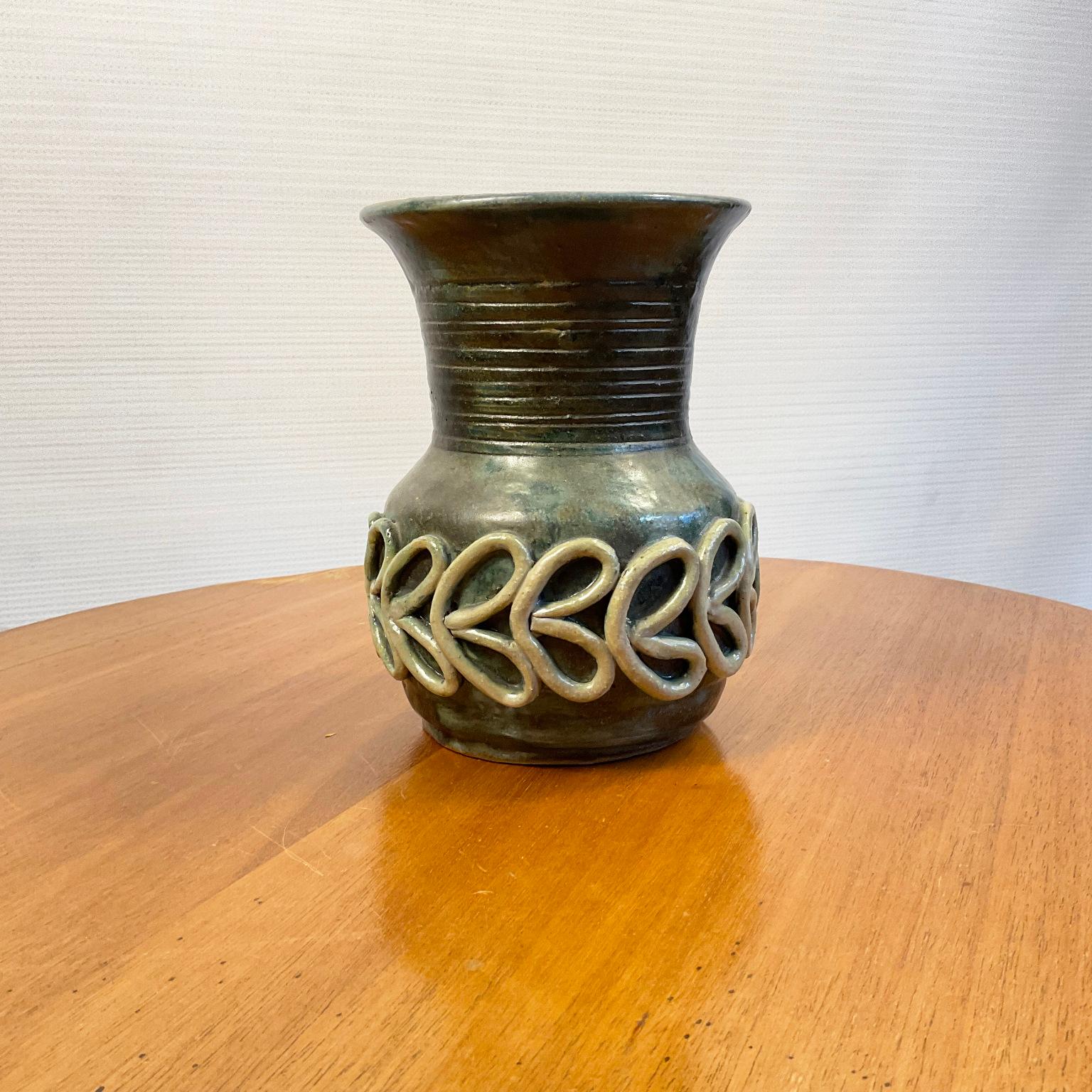 Vaso in gres di André Rozay proveniente dal villaggio di ceramiche di La Borne Francia anni '60 In condizioni buone in vendita a London, GB