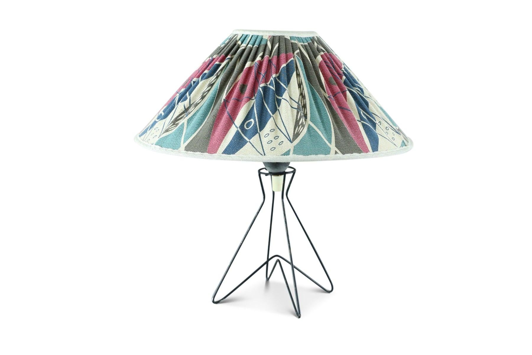 20th Century 1950s String Table Lamp For Sale